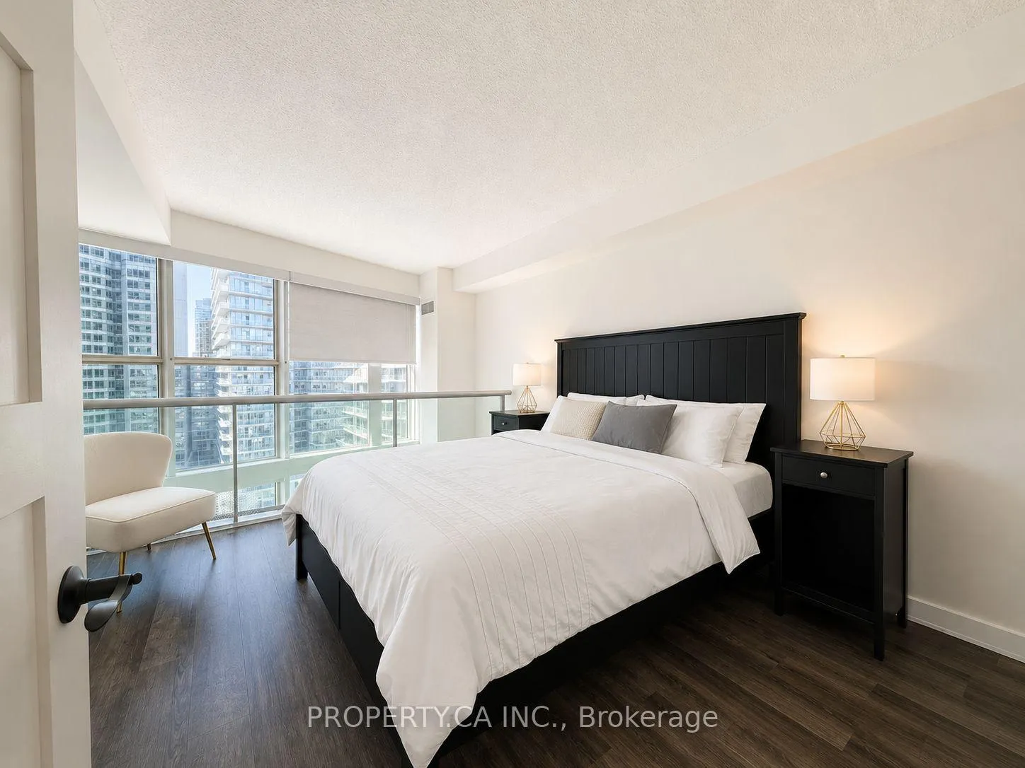 Photo 16 of Unit 923, 36 Blue Jays Way, Toronto, Waterfront Communities — HOMEH