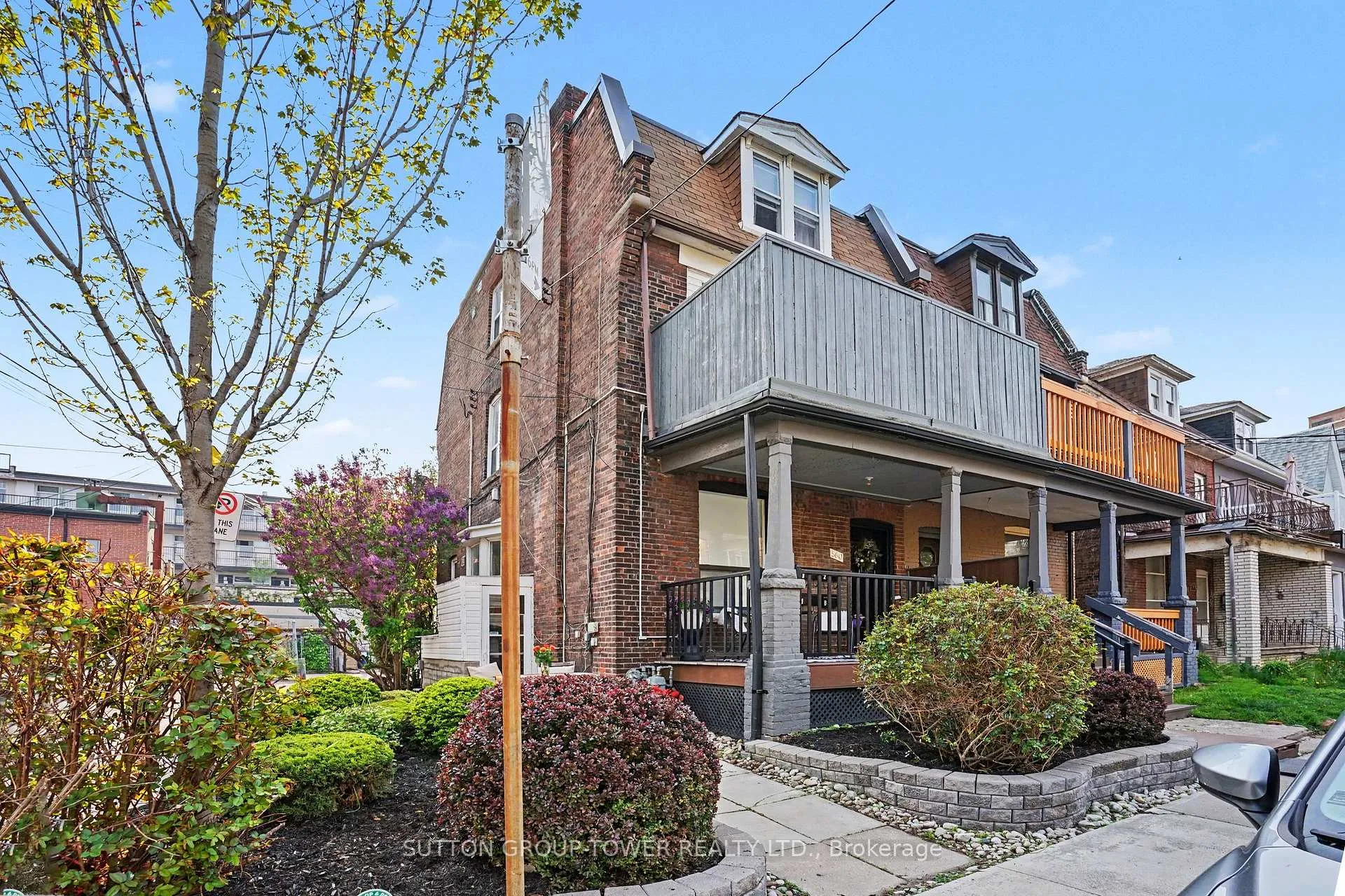 Photo 3 of 560 Indian Grove, Toronto, Junction Area — HOMEH