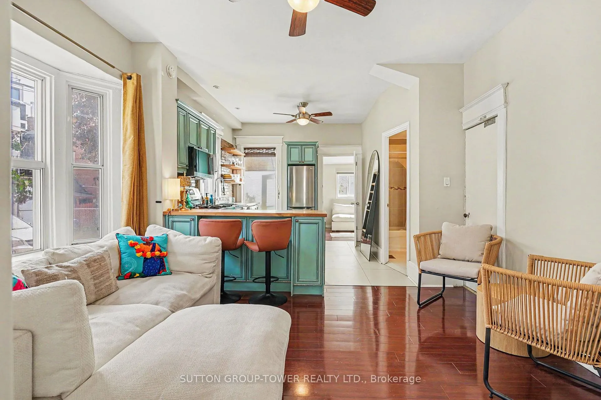 Photo 8 of 560 Indian Grove, Toronto, Junction Area — HOMEH