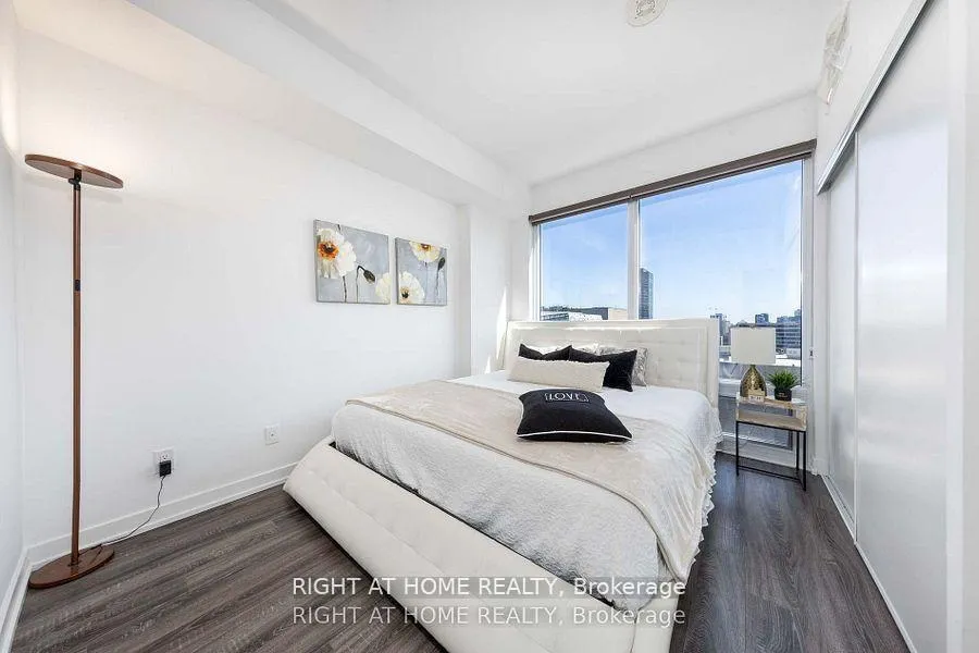 Photo 11 of Unit 1303, 20 Edward Street, Toronto, Bay Street Corridor — HOMEH