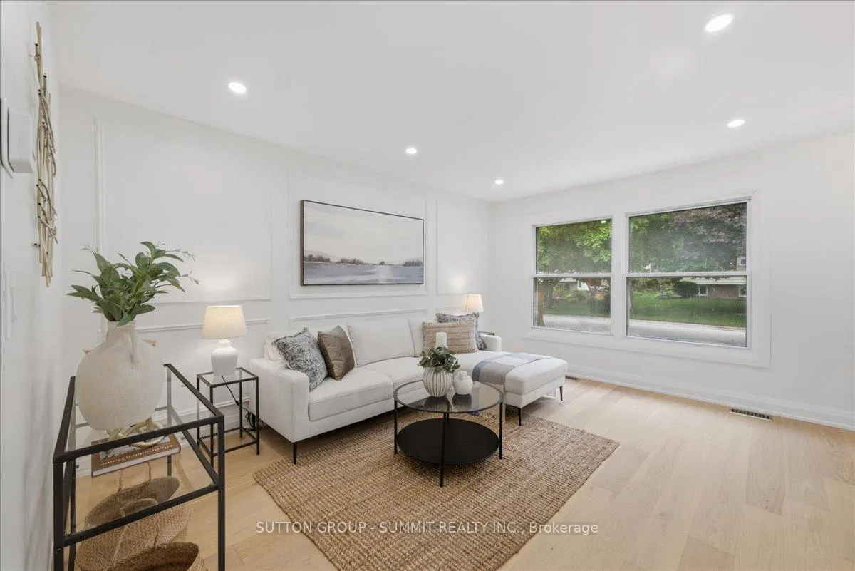Photo 6 of 60 Nethercott Drive, Stratford — HOMEH