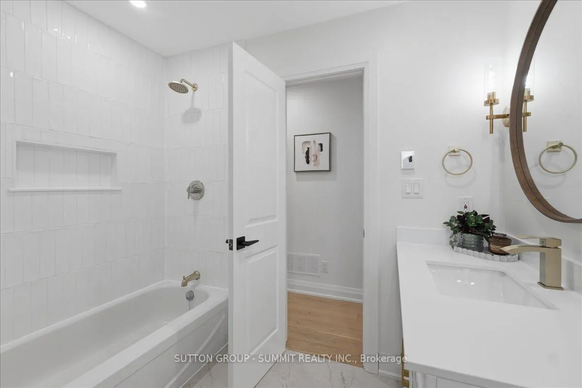 Photo 13 of 60 Nethercott Drive, Stratford — HOMEH
