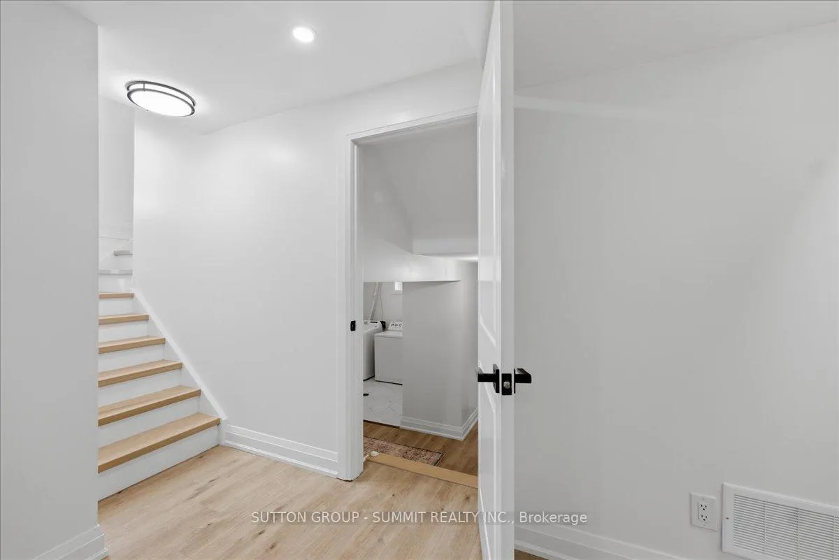 Photo 26 of 60 Nethercott Drive, Stratford — HOMEH