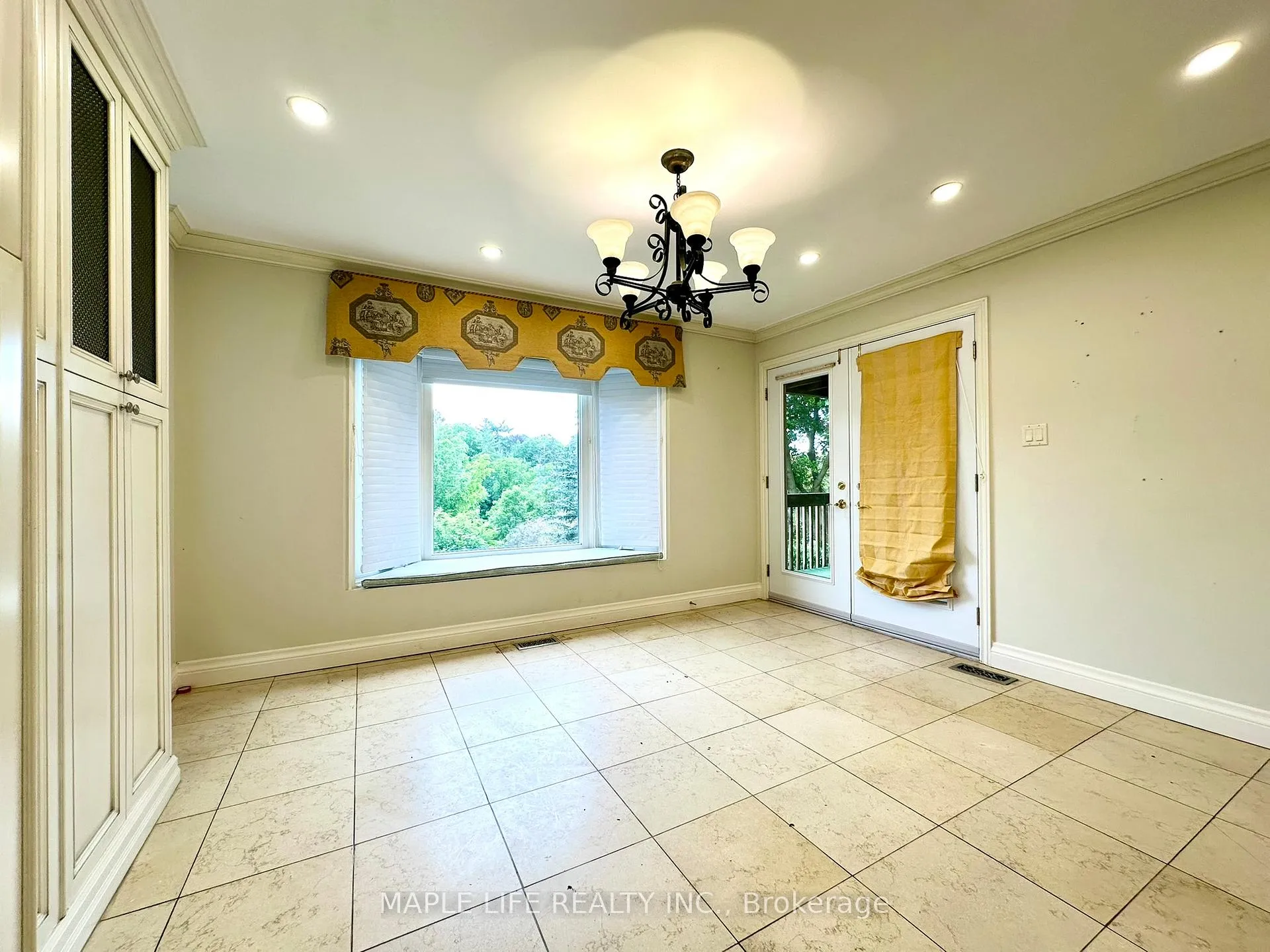 Photo 10 of 52 Prince Edward Boulevard, Markham, Thornlea — HOMEH
