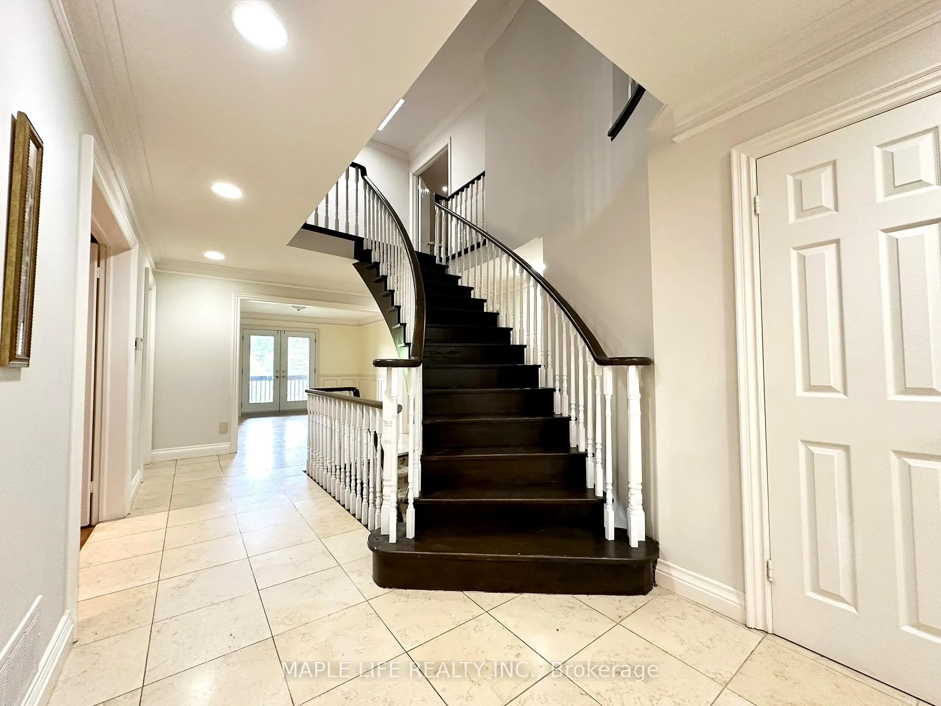 Photo 18 of 52 Prince Edward Boulevard, Markham, Thornlea — HOMEH