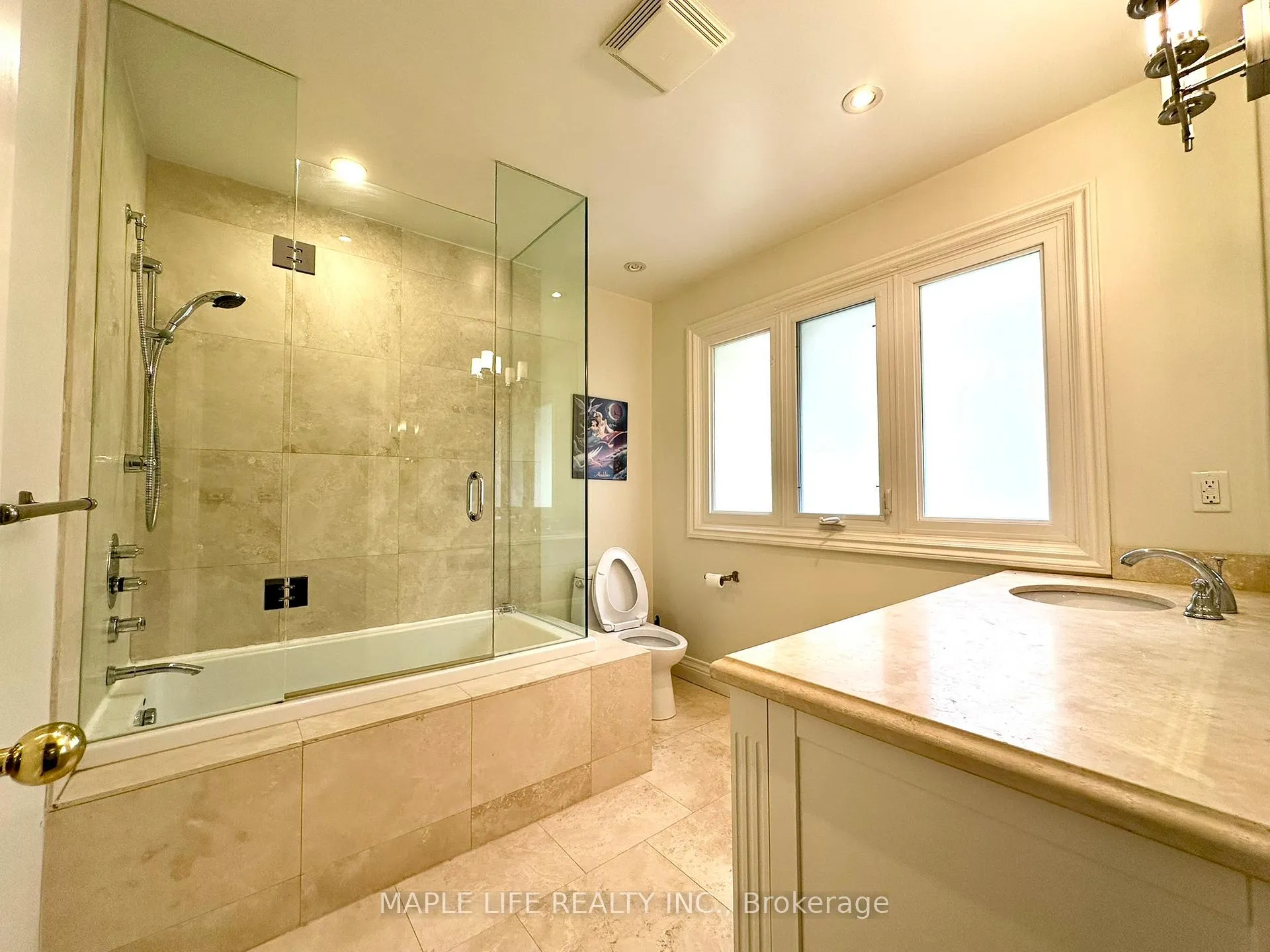Photo 31 of 52 Prince Edward Boulevard, Markham, Thornlea — HOMEH