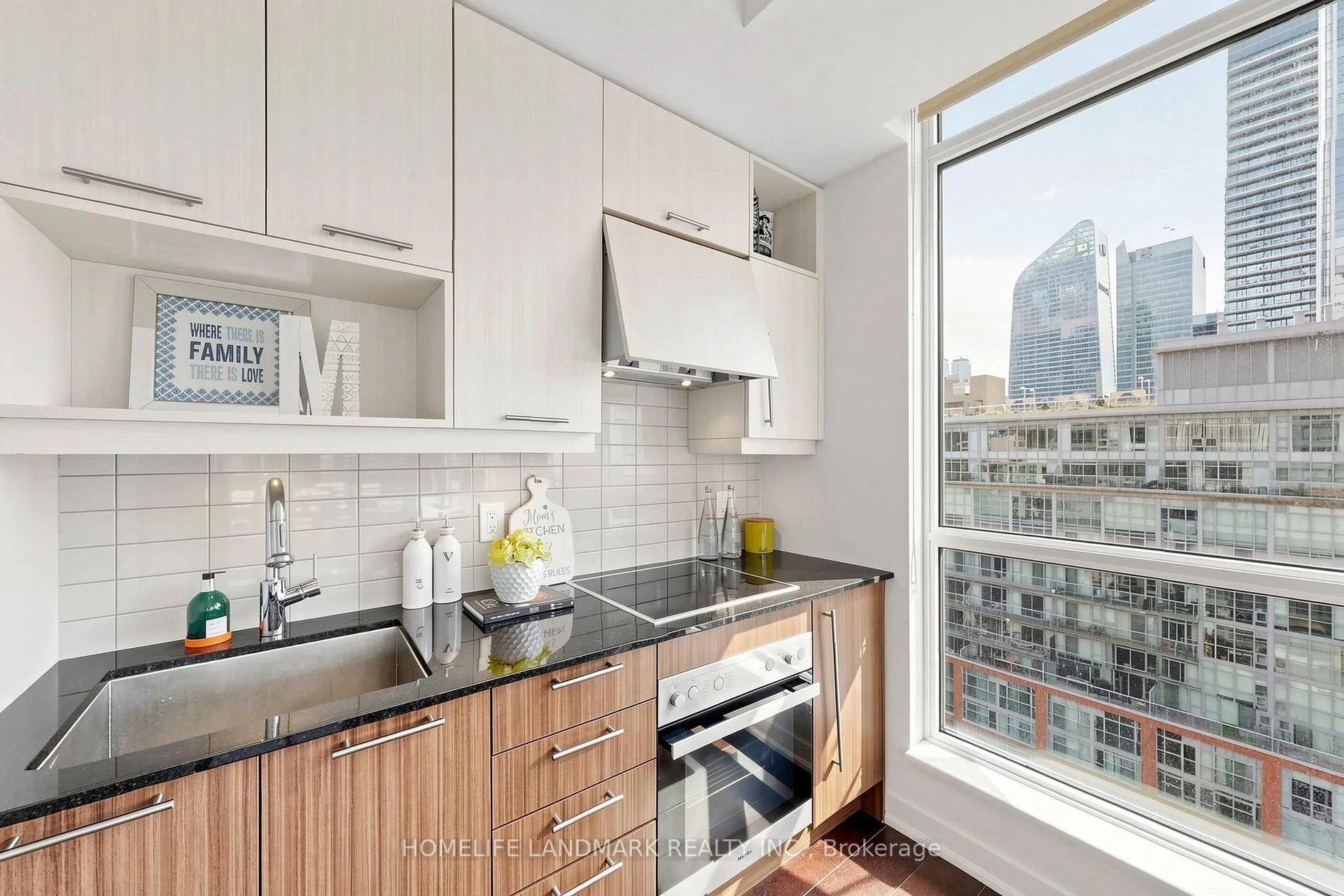 Photo 17 of Unit 1407, 199 Richmond Street W, Toronto, Waterfront Communities — HOMEH