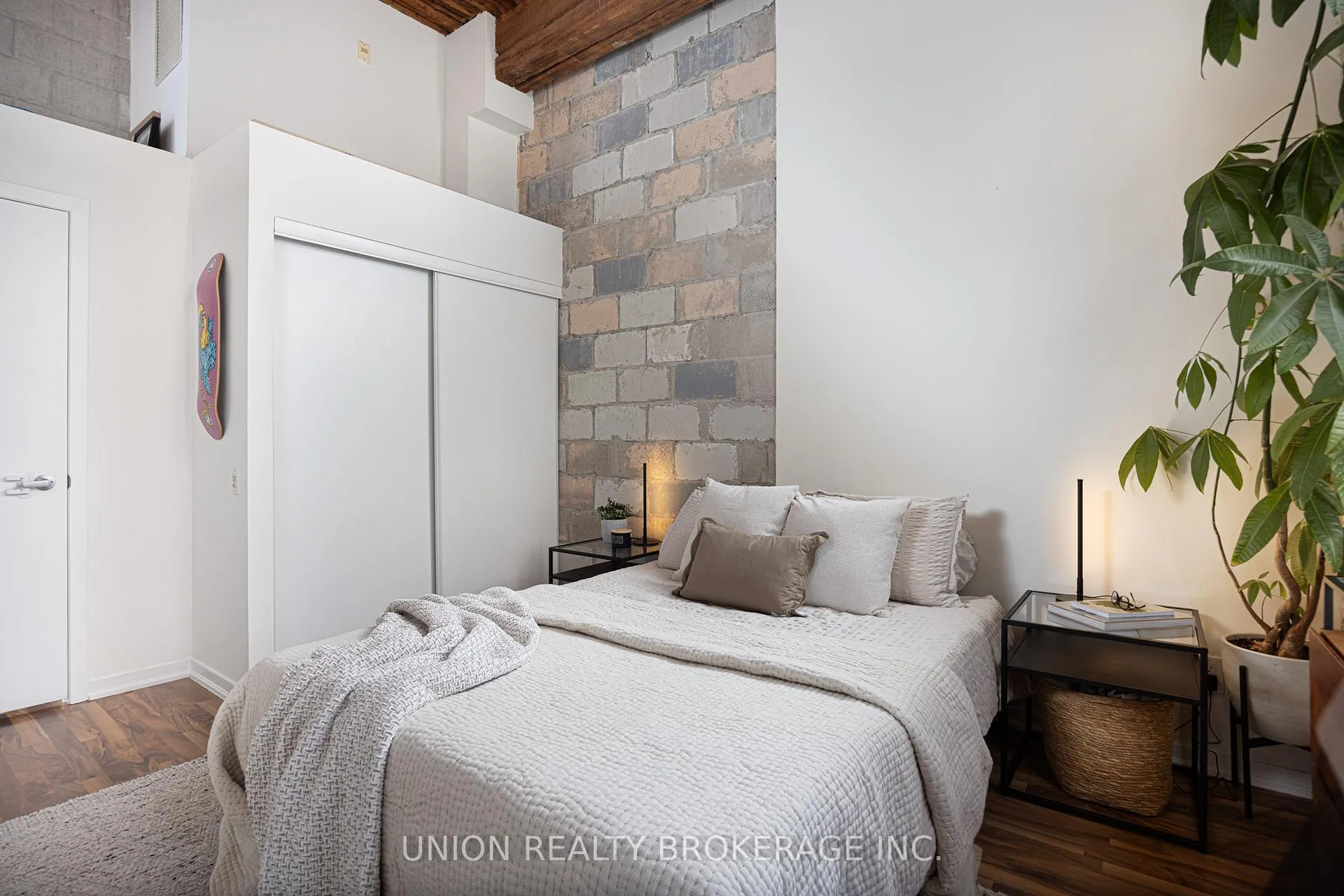 Photo 15 of Unit 301, 736 Dundas Street E, Toronto, Regent Park — HOMEH