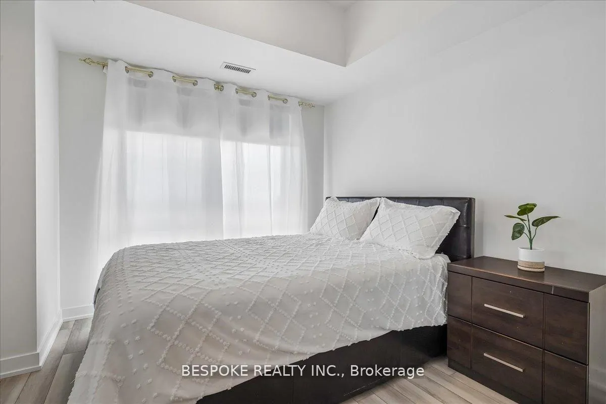 Photo 10 of Unit 906, 51 Clarington Boulevard, Clarington, Bowmanville — HOMEH