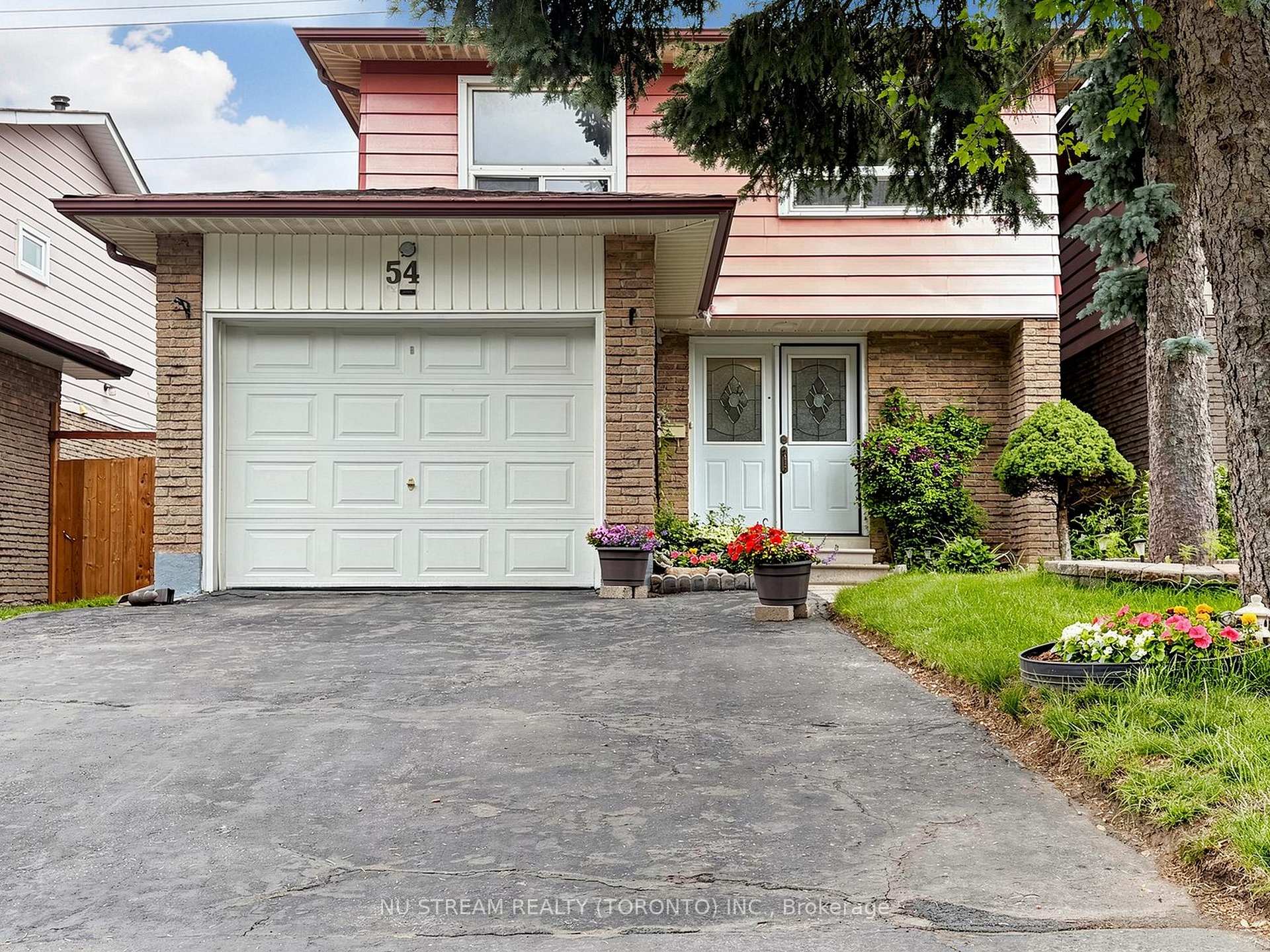Photo 1 of 54 Ashridge Drive, Scarborough, Agincourt North — HOMEH