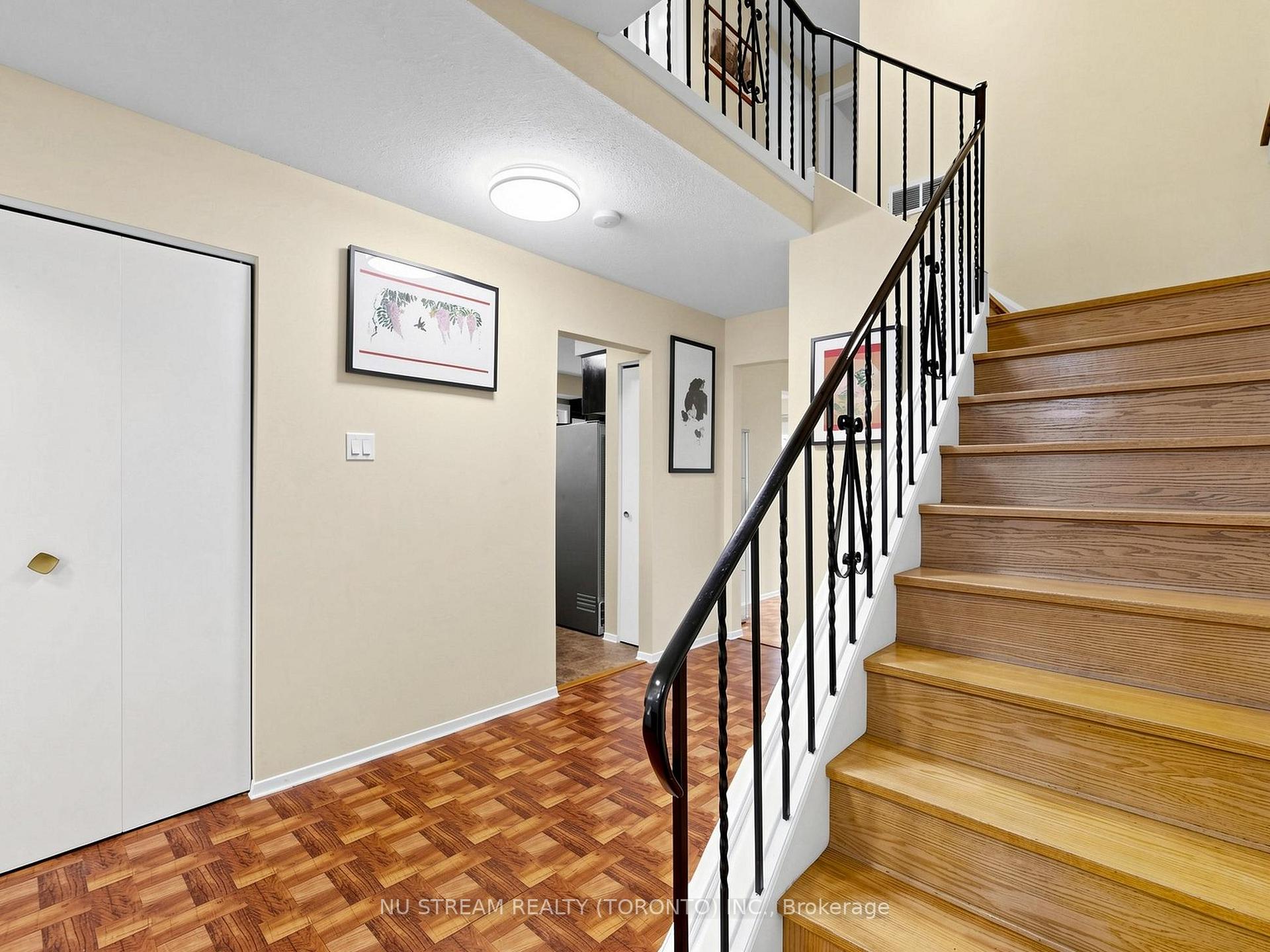 Photo 6 of 54 Ashridge Drive, Scarborough, Agincourt North — HOMEH