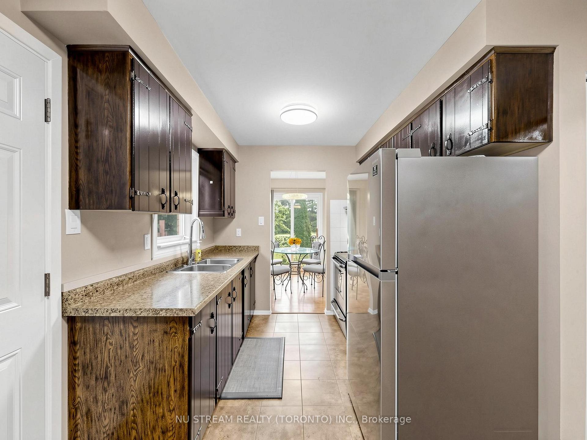Photo 9 of 54 Ashridge Drive, Scarborough, Agincourt North — HOMEH
