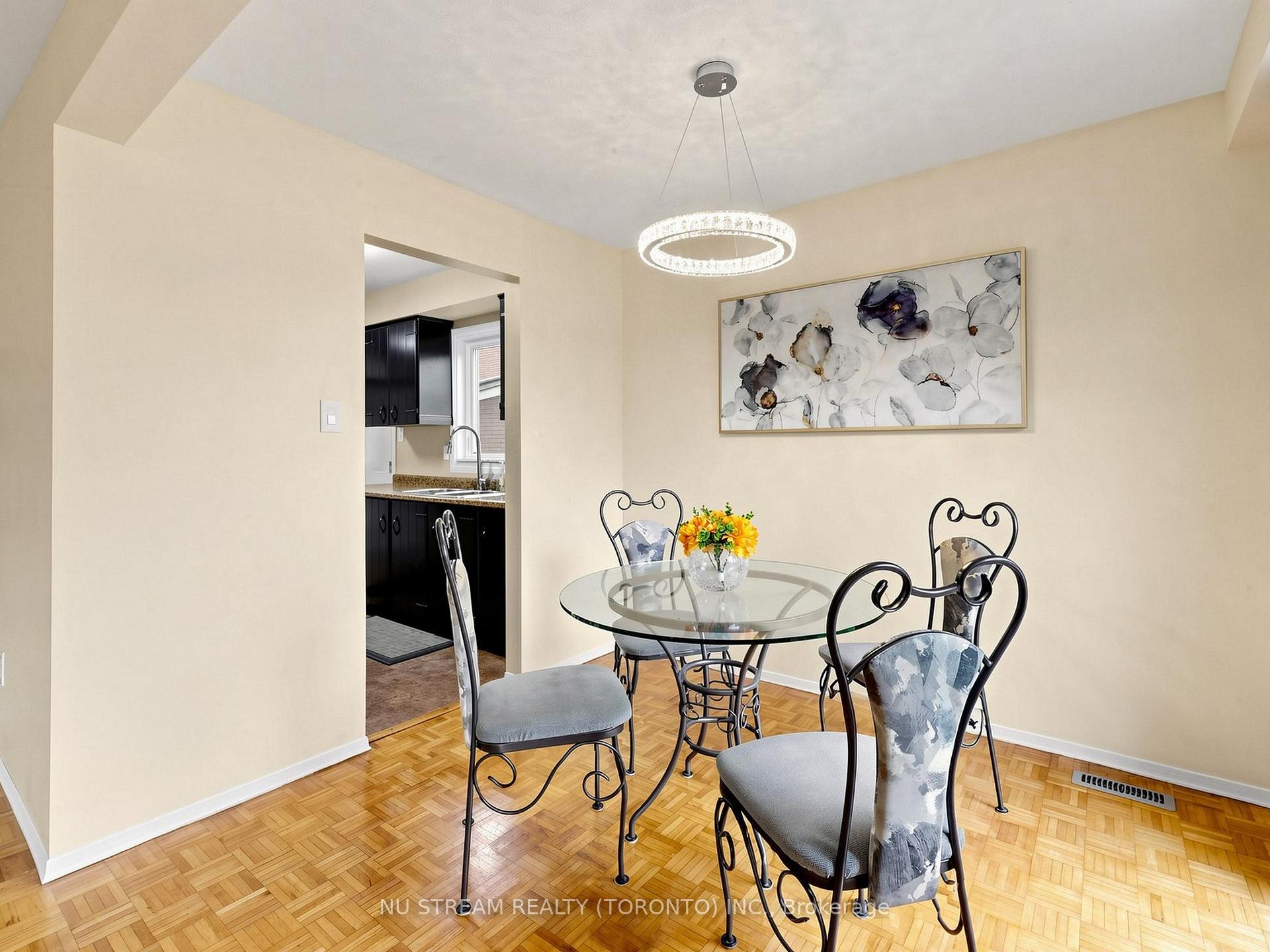 Photo 13 of 54 Ashridge Drive, Scarborough, Agincourt North — HOMEH