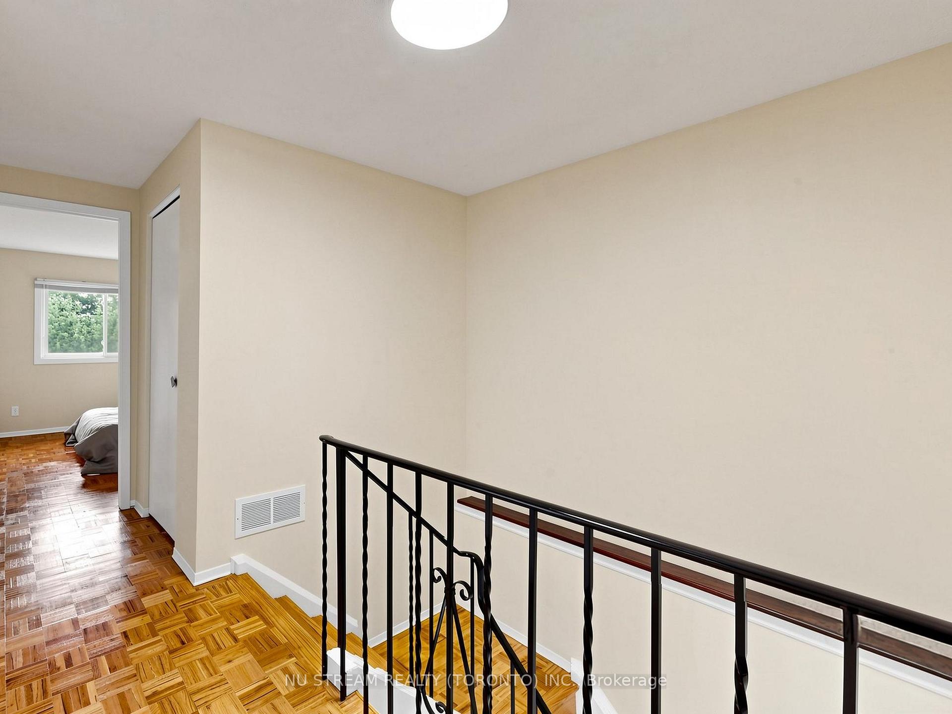Photo 22 of 54 Ashridge Drive, Scarborough, Agincourt North — HOMEH
