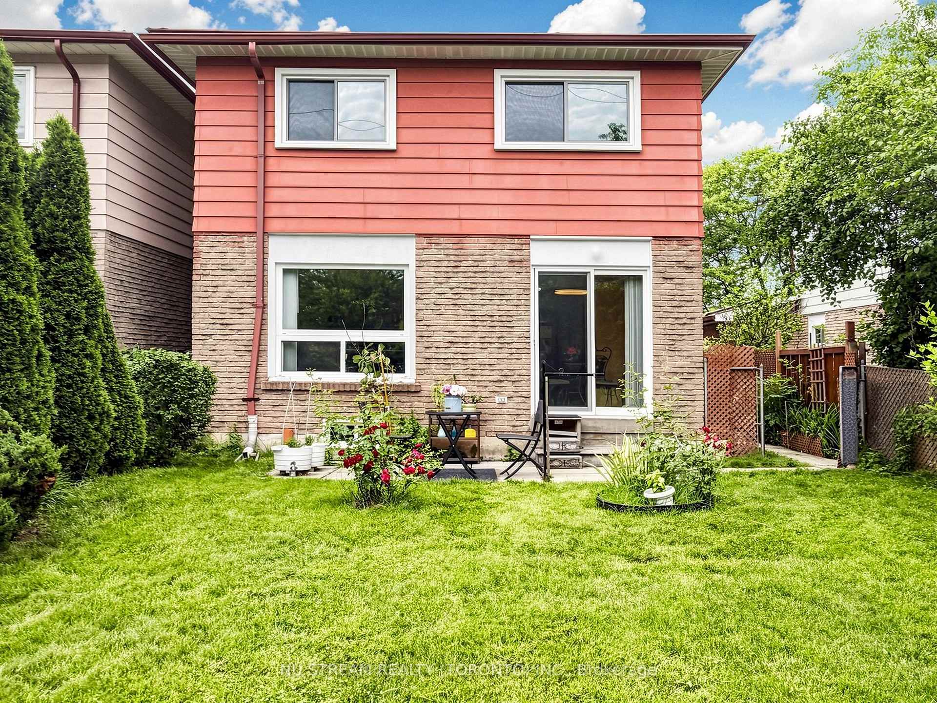 Photo 41 of 54 Ashridge Drive, Scarborough, Agincourt North — HOMEH