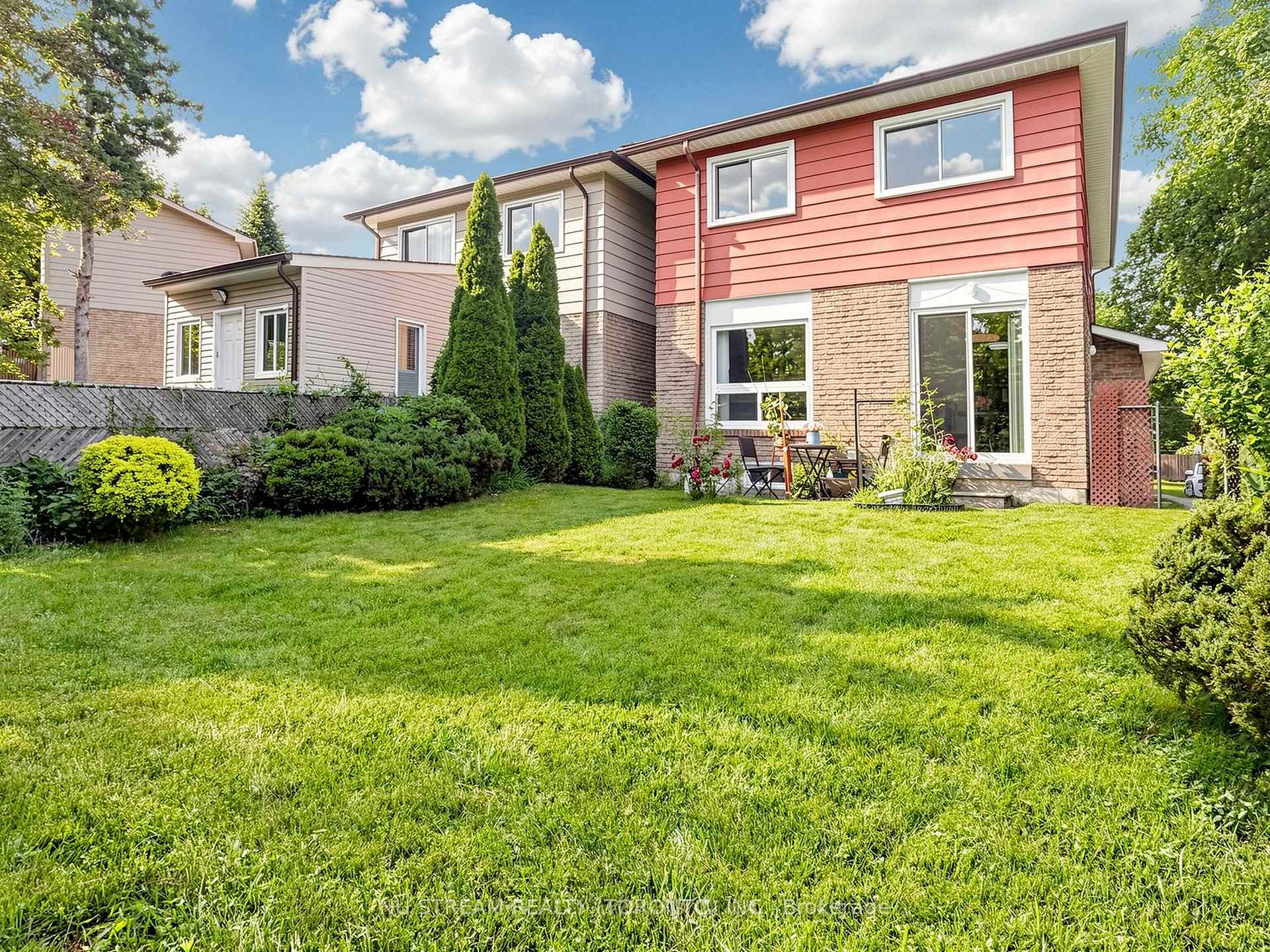 Photo 42 of 54 Ashridge Drive, Scarborough, Agincourt North — HOMEH