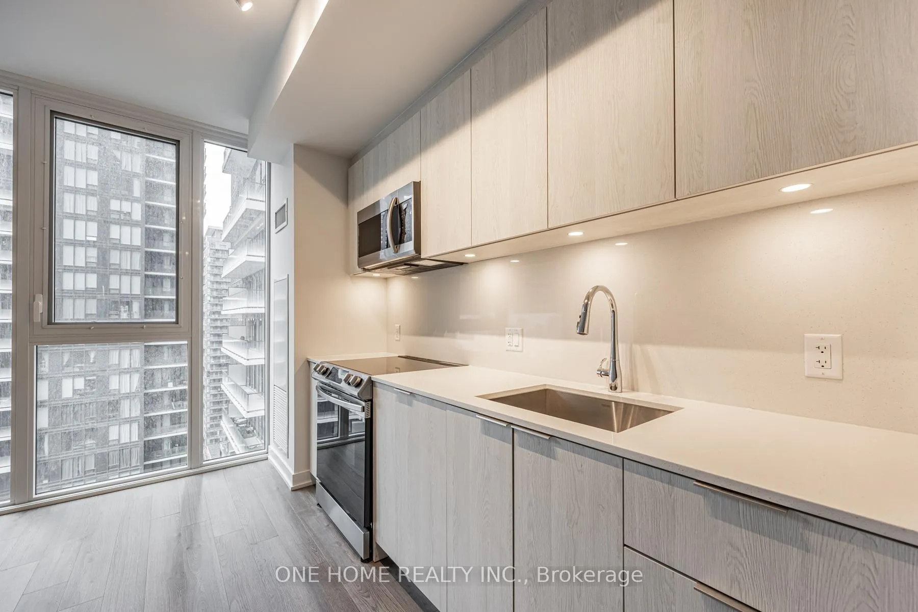 Photo 12 of Unit 2107, 357 King Street W, Toronto, Waterfront Communities — HOMEH