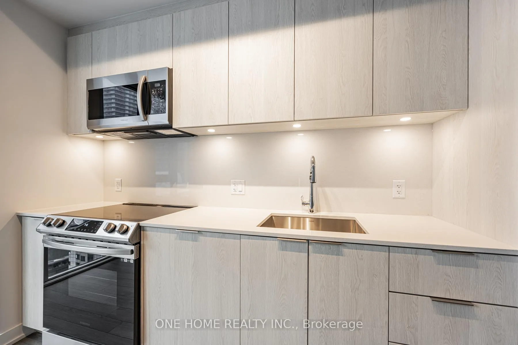 Photo 15 of Unit 2107, 357 King Street W, Toronto, Waterfront Communities — HOMEH