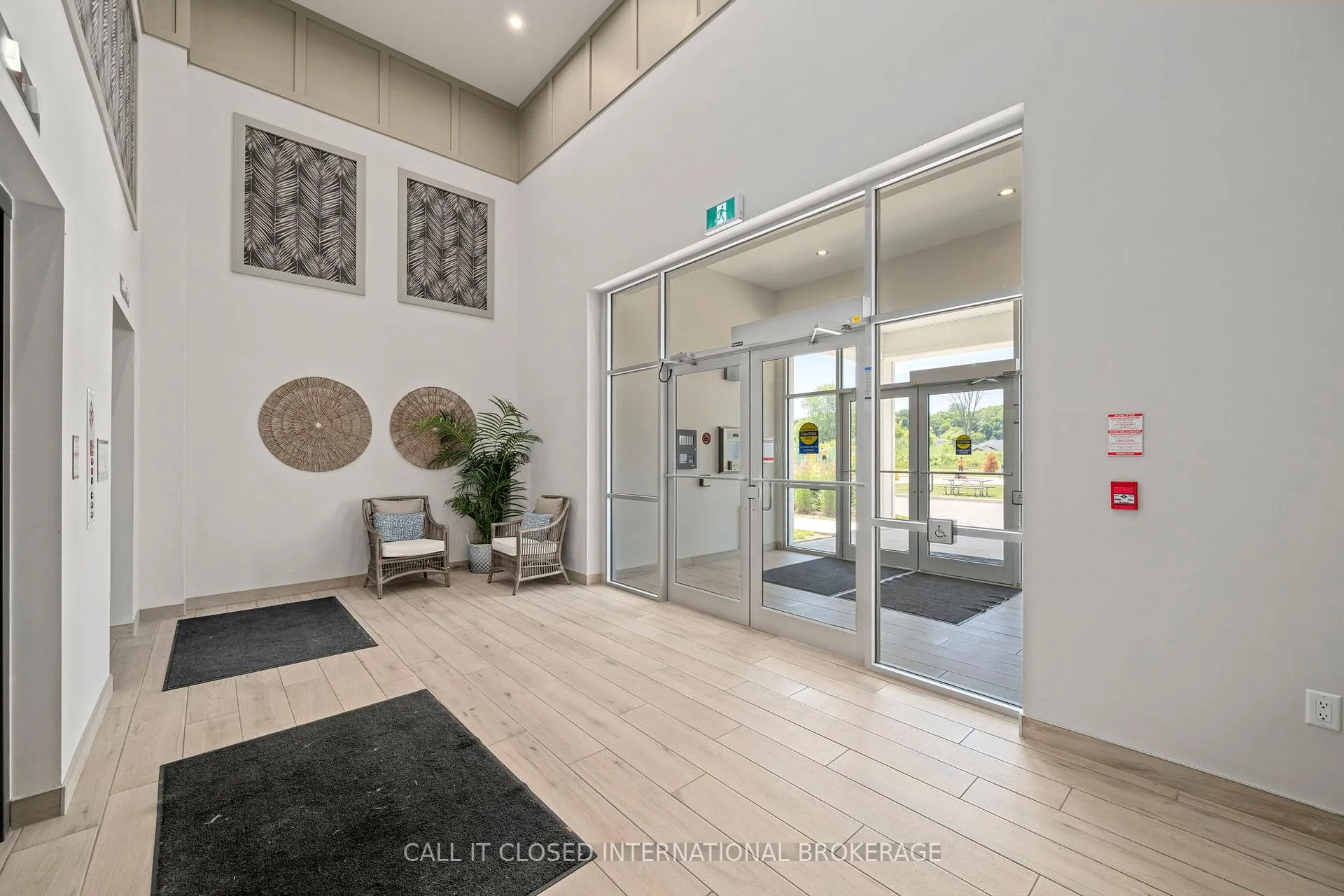 Photo 3 of Unit 111, 100 The Promenade, Central Elgin, Port Stanley — HOMEH