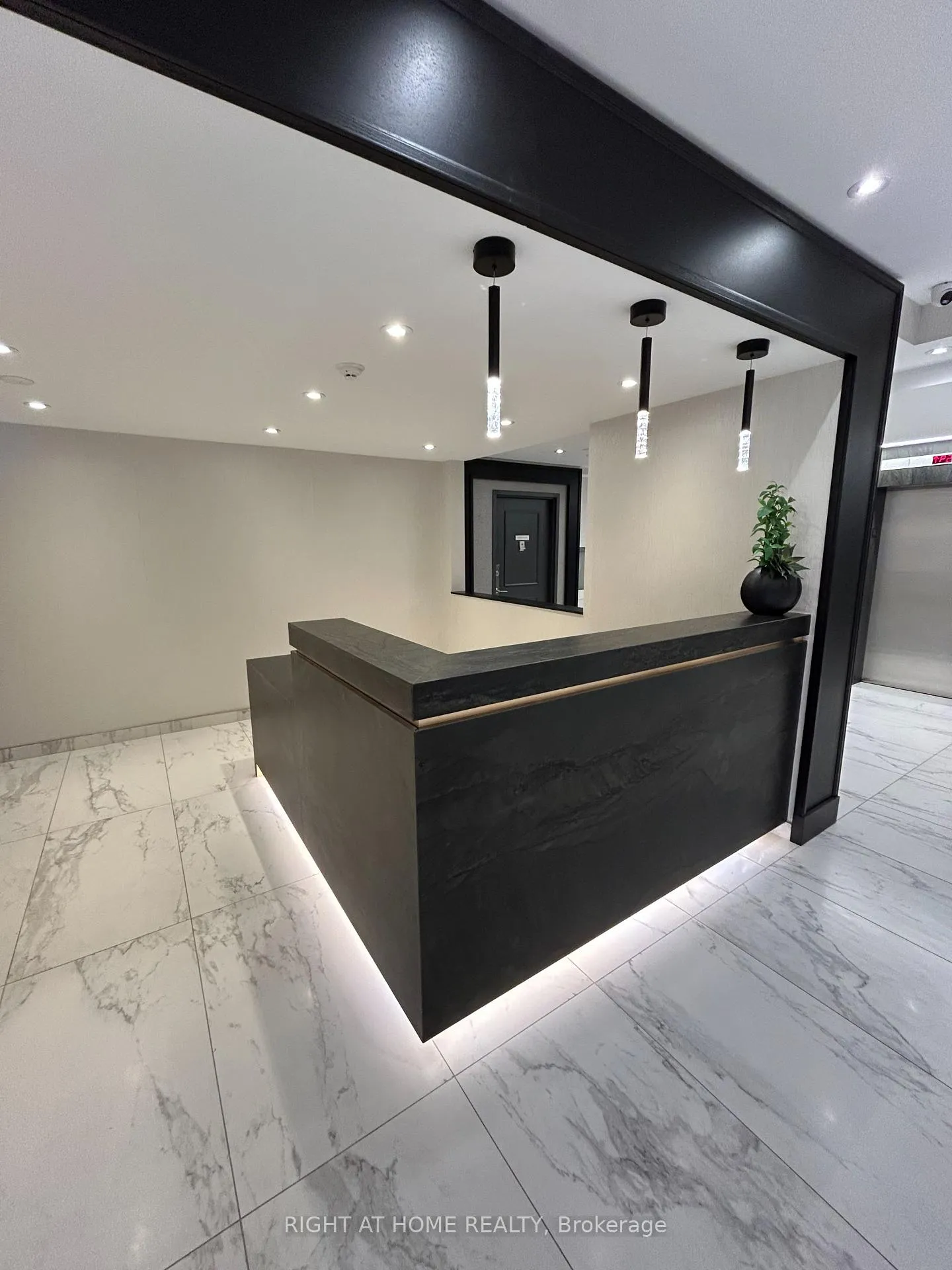 Photo 8 of Unit 201, 7460 Bathurst, Vaughan, Brownridge — HOMEH