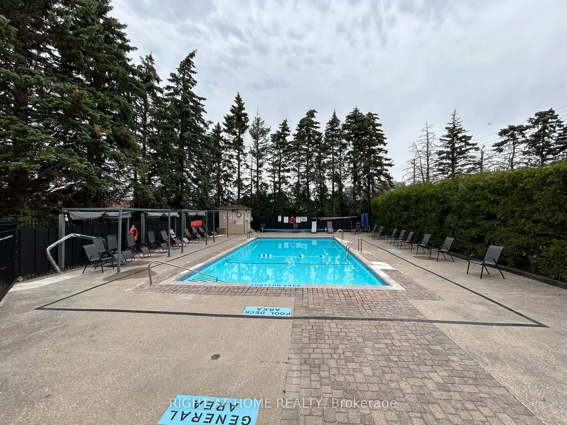 Photo 10 of Unit 201, 7460 Bathurst, Vaughan, Brownridge — HOMEH