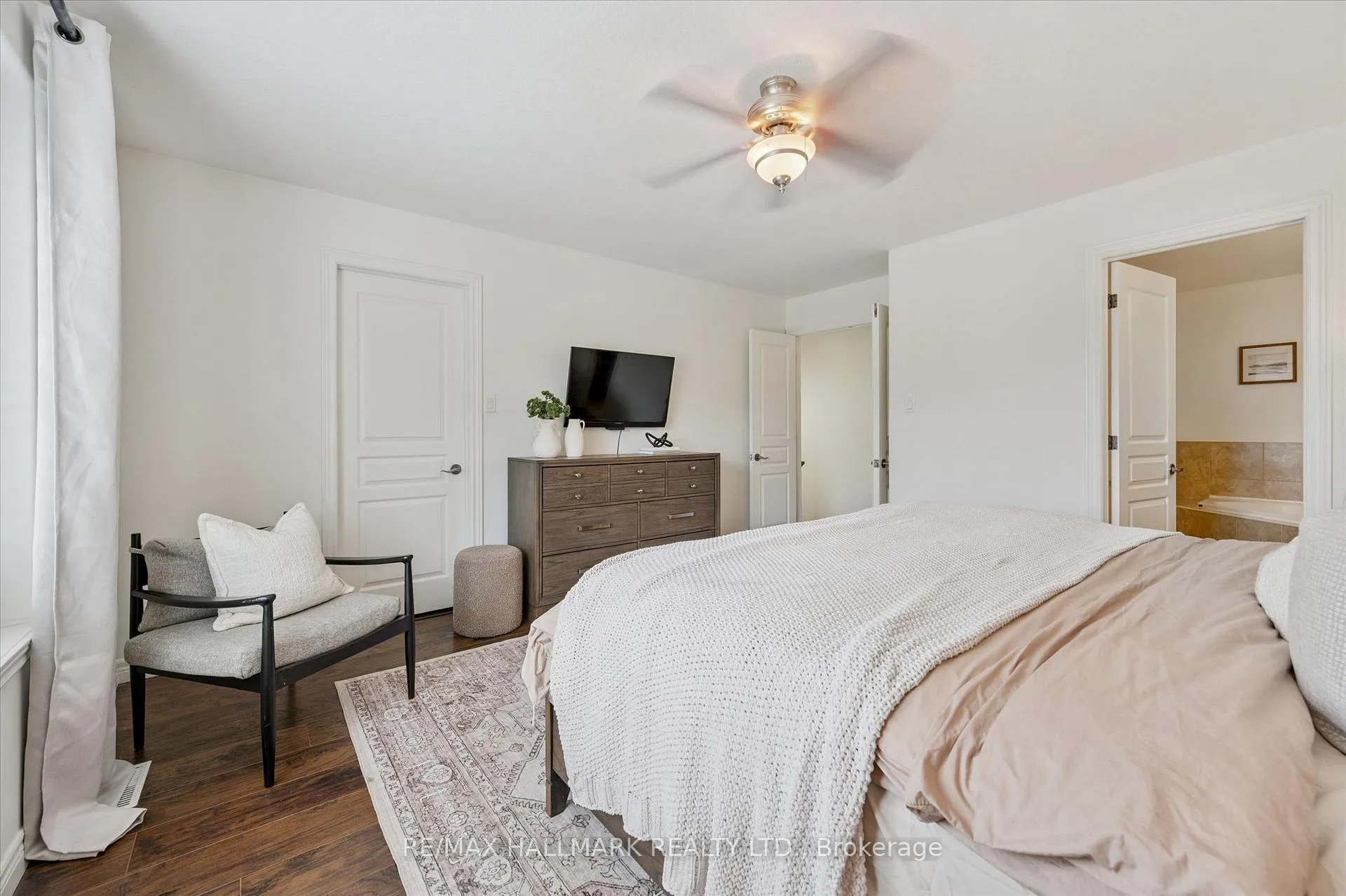 Photo 25 of 114 Donald Bell Drive, Hamilton, Binbrook — HOMEH