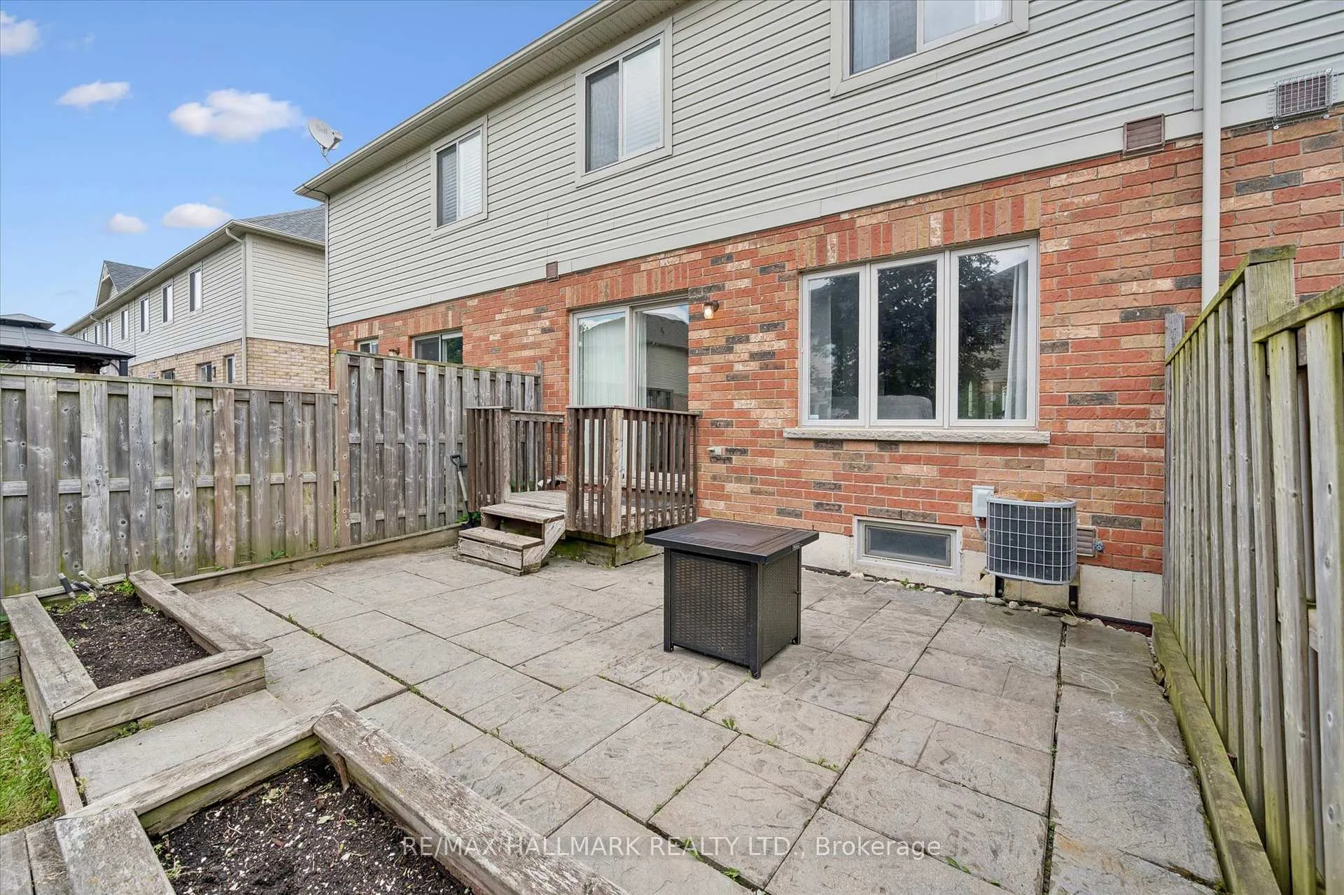 Photo 36 of 114 Donald Bell Drive, Hamilton, Binbrook — HOMEH