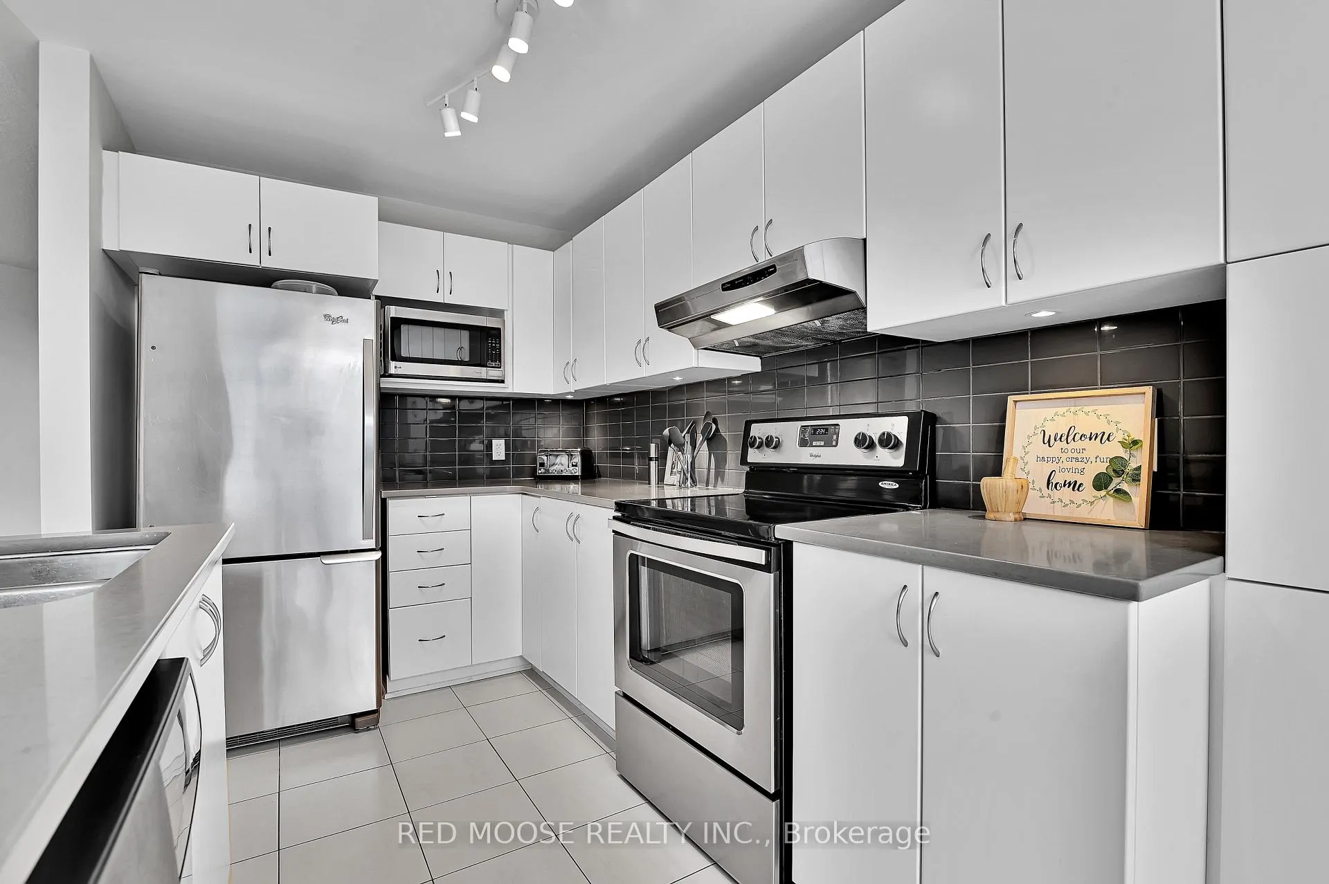 Photo 15 of 99 Calvington Avenue, Ottawa, Kanata - Kanata Lakes/Heritage Hills — HOMEH
