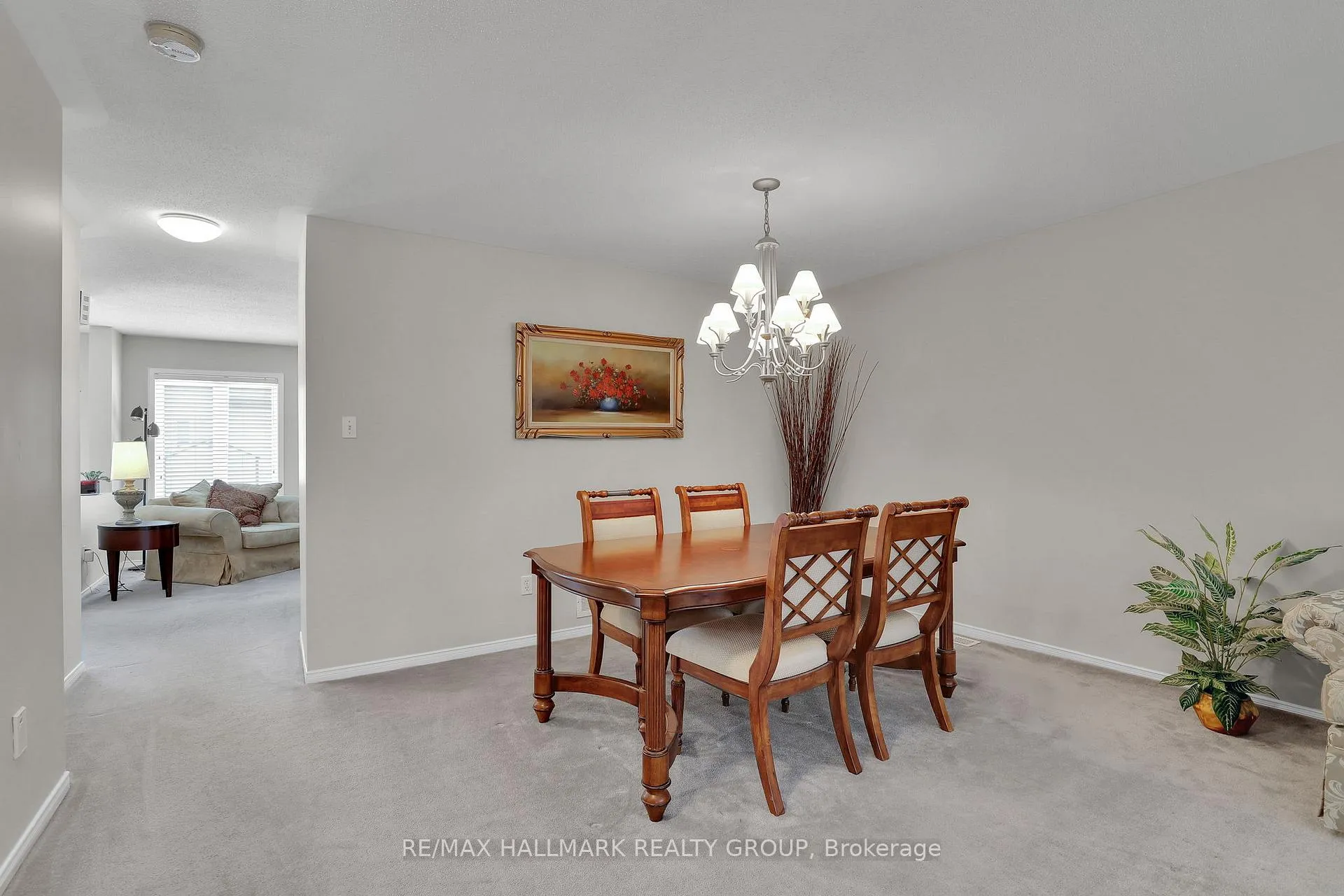 Photo 4 of 634 Aquaview Drive, Ottawa, Avalon East — HOMEH