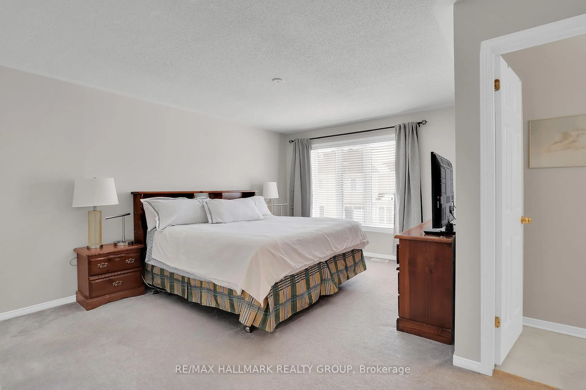 Photo 12 of 634 Aquaview Drive, Ottawa, Avalon East — HOMEH