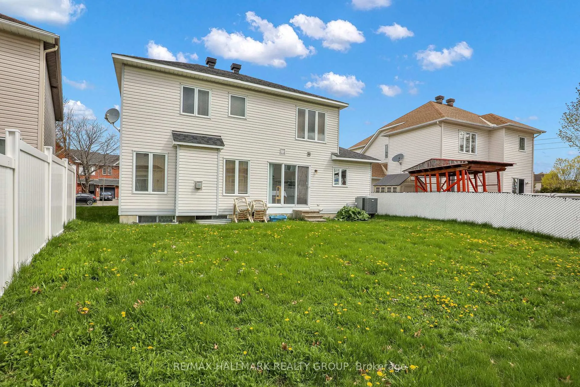 Photo 18 of 634 Aquaview Drive, Ottawa, Avalon East — HOMEH