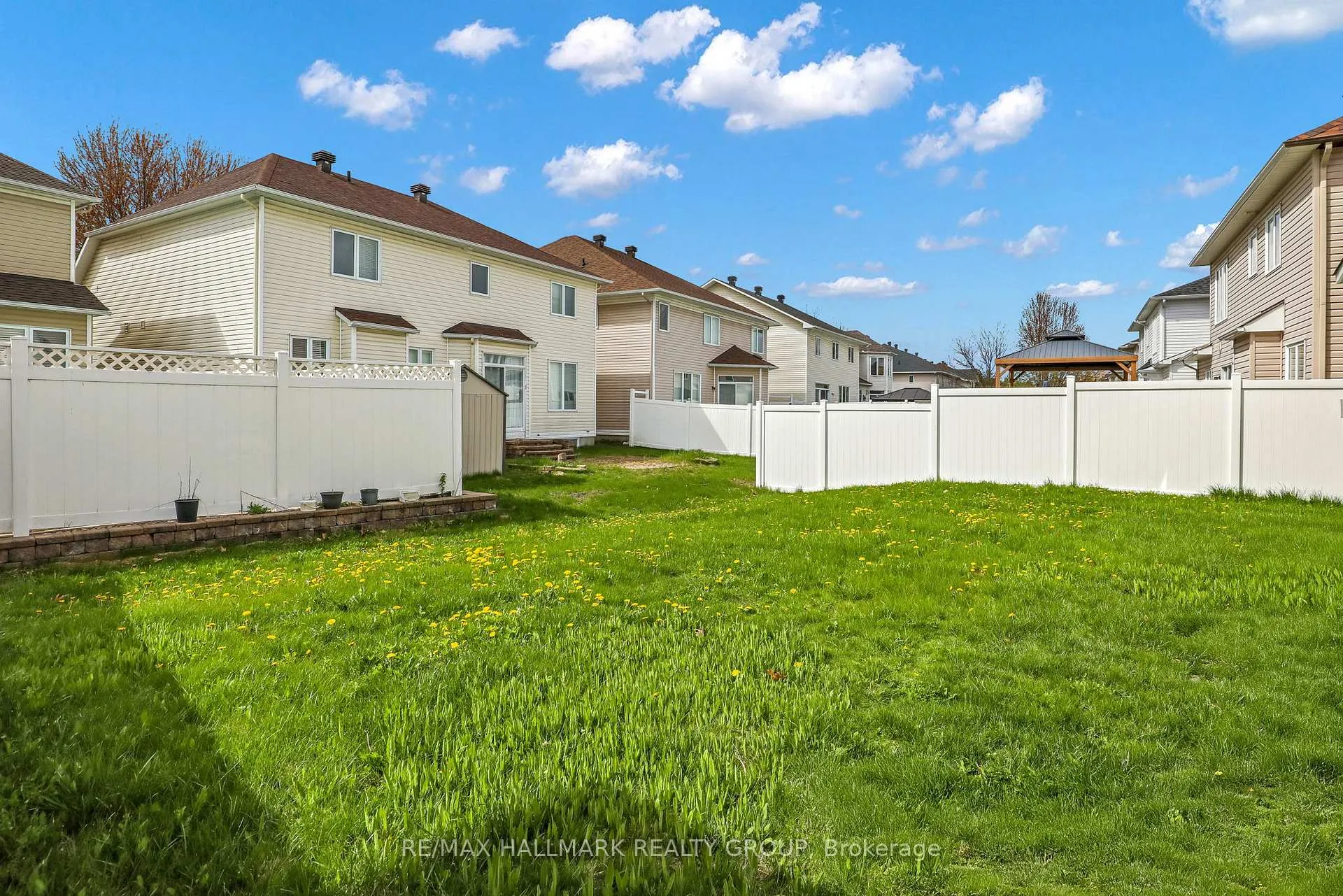 Photo 19 of 634 Aquaview Drive, Ottawa, Avalon East — HOMEH