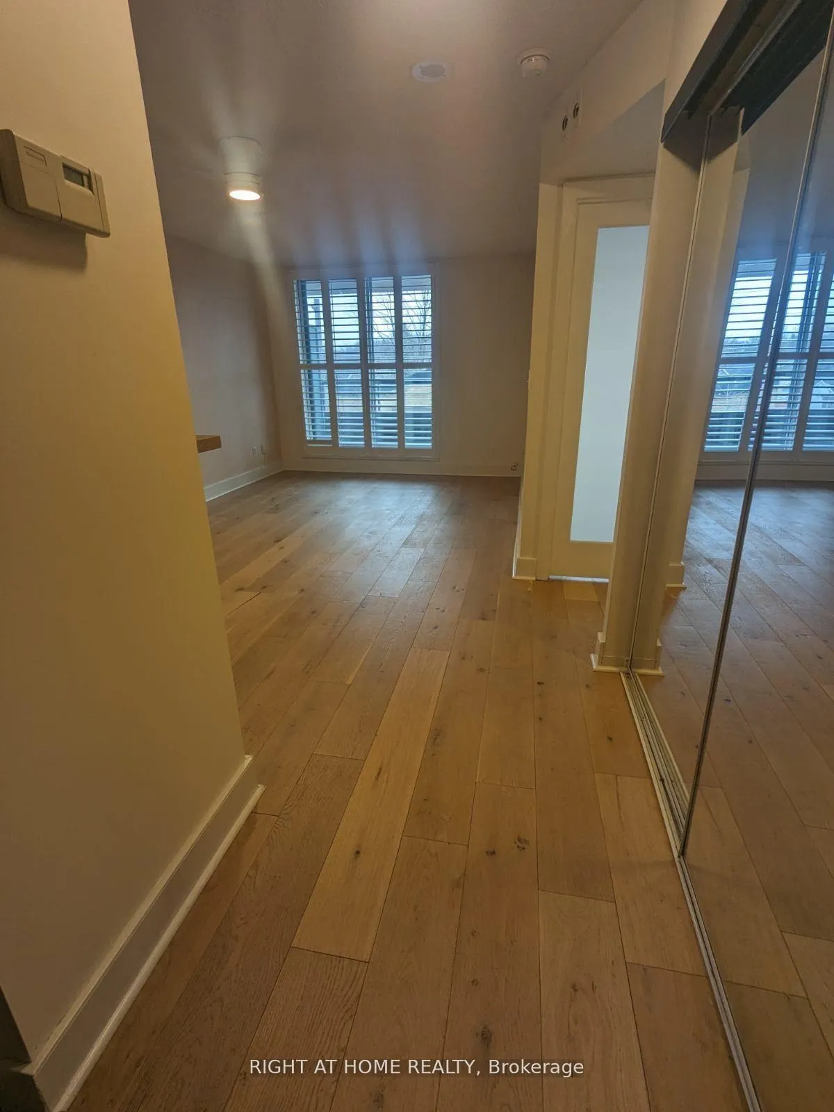 Photo 5 of Unit 409, 1797 Queen Street E, Toronto, The Beaches — HOMEH