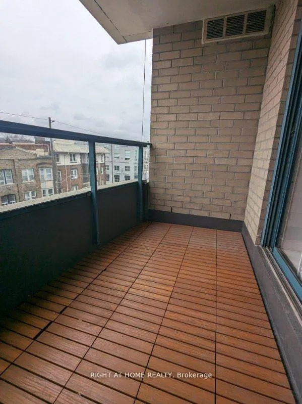 Photo 10 of Unit 409, 1797 Queen Street E, Toronto, The Beaches — HOMEH