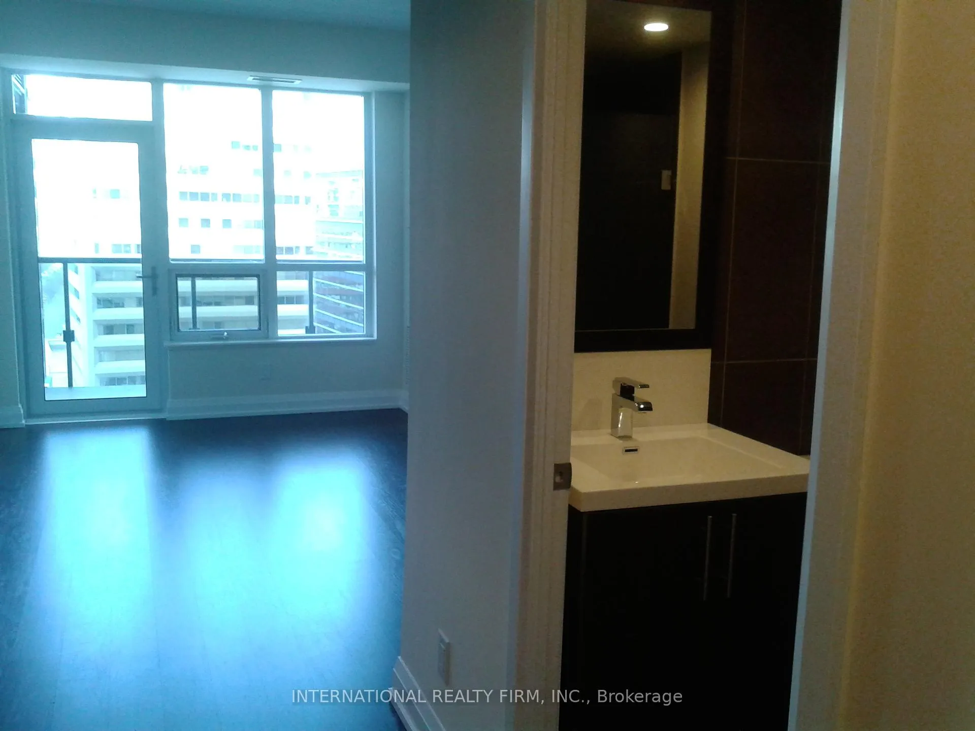 Photo 8 of Unit 1503, 2 Anndale Drive, North York, Willowdale East — HOMEH