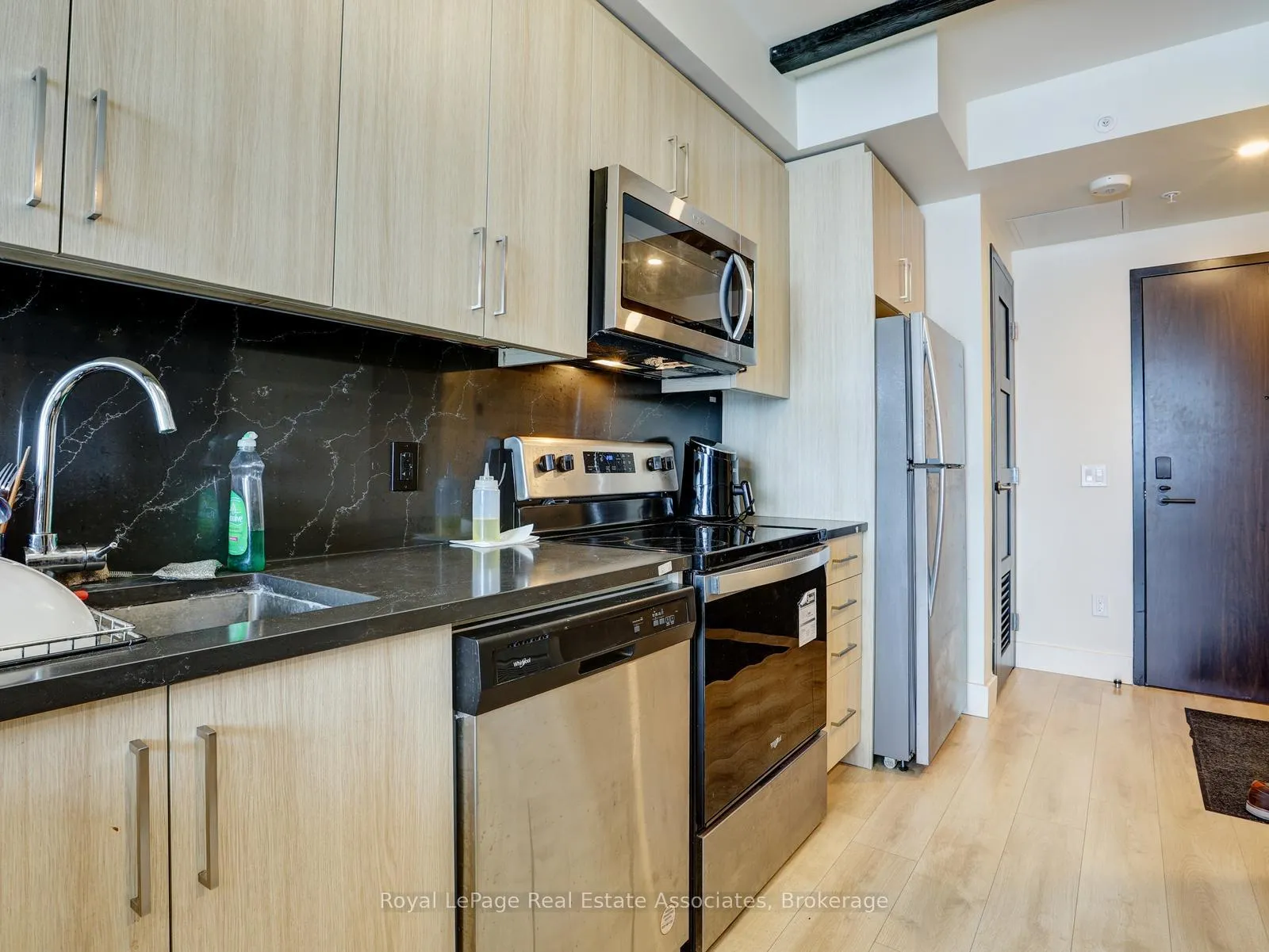 Photo 7 of Unit 2002, 145 Columbia Street W, Waterloo, Downtown Waterloo — HOMEH