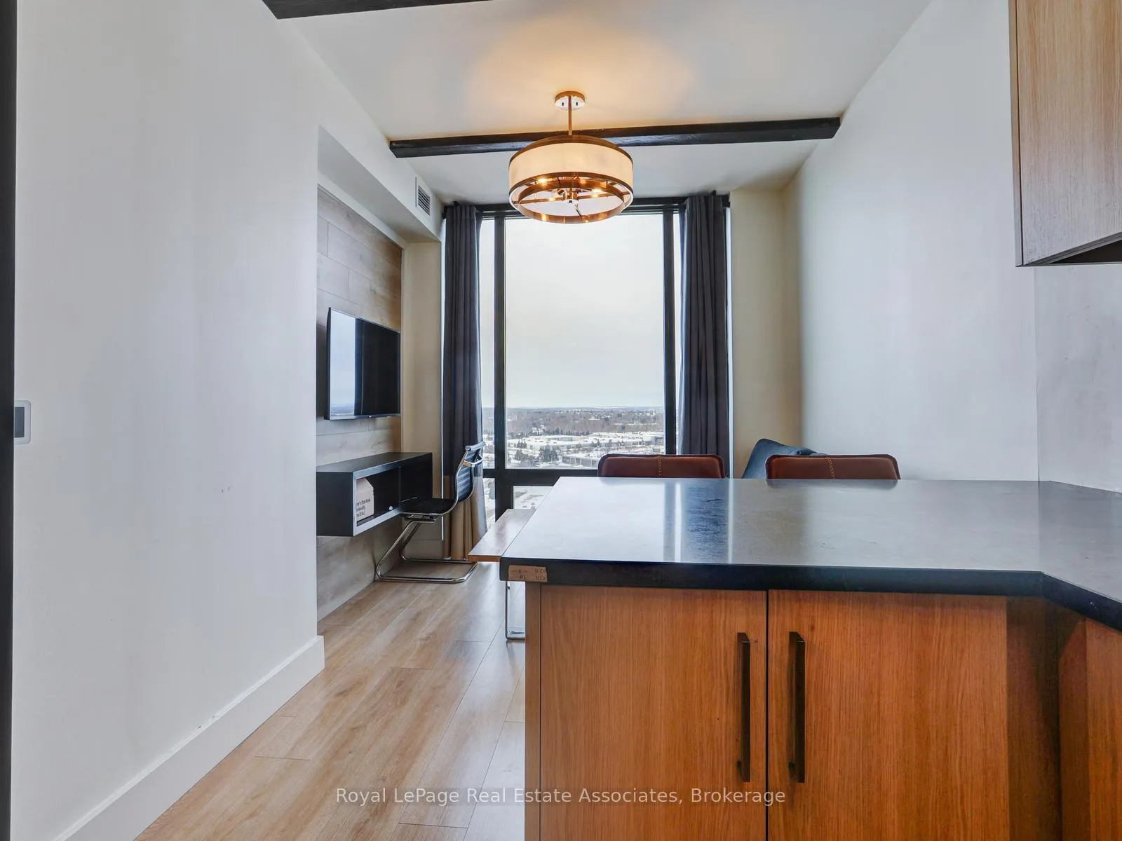 Photo 8 of Unit 2002, 145 Columbia Street W, Waterloo, Downtown Waterloo — HOMEH