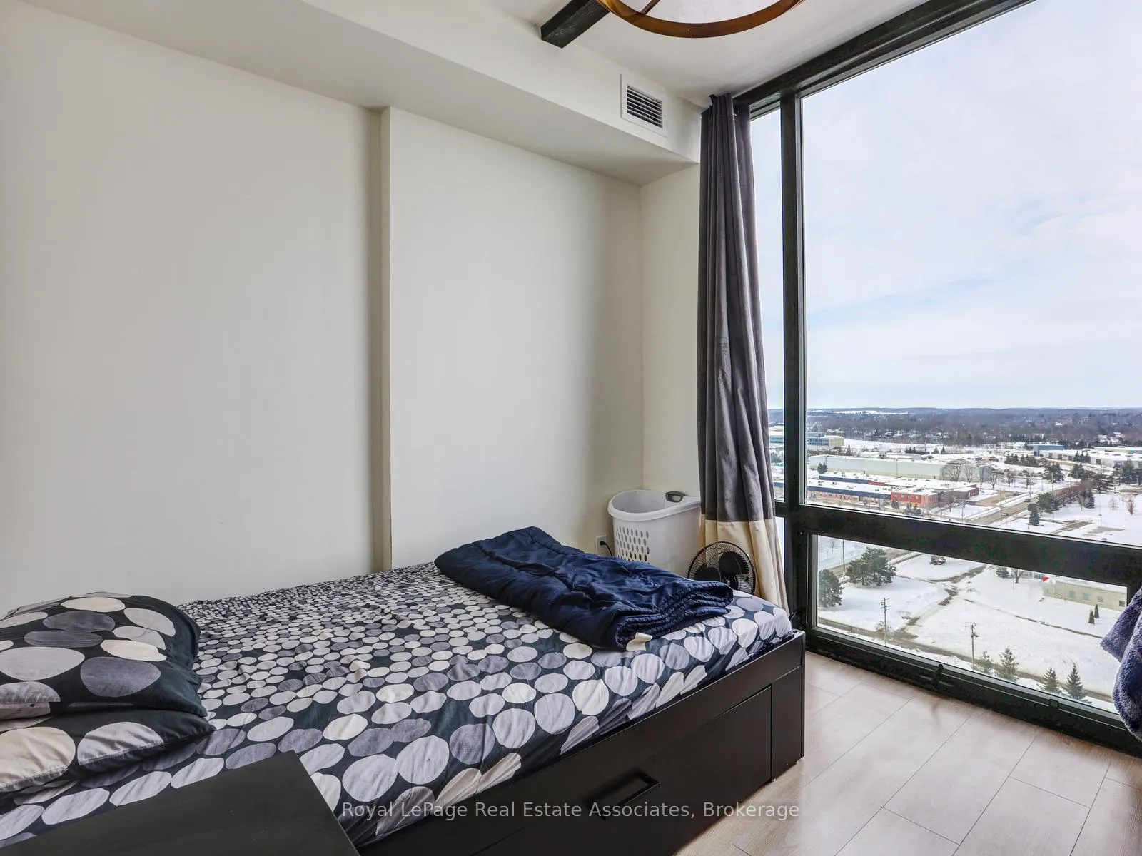 Photo 15 of Unit 2002, 145 Columbia Street W, Waterloo, Downtown Waterloo — HOMEH