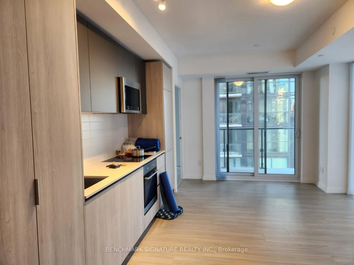 Photo 2 of Unit 3603, 8 Widmer Street, Toronto, Waterfront Communities — HOMEH
