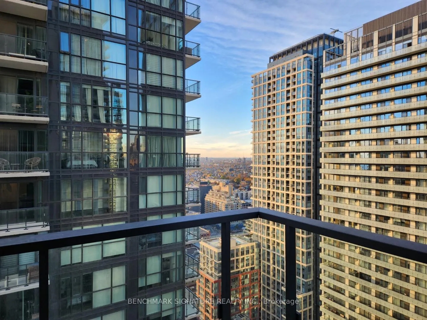 Photo 8 of Unit 3603, 8 Widmer Street, Toronto, Waterfront Communities — HOMEH