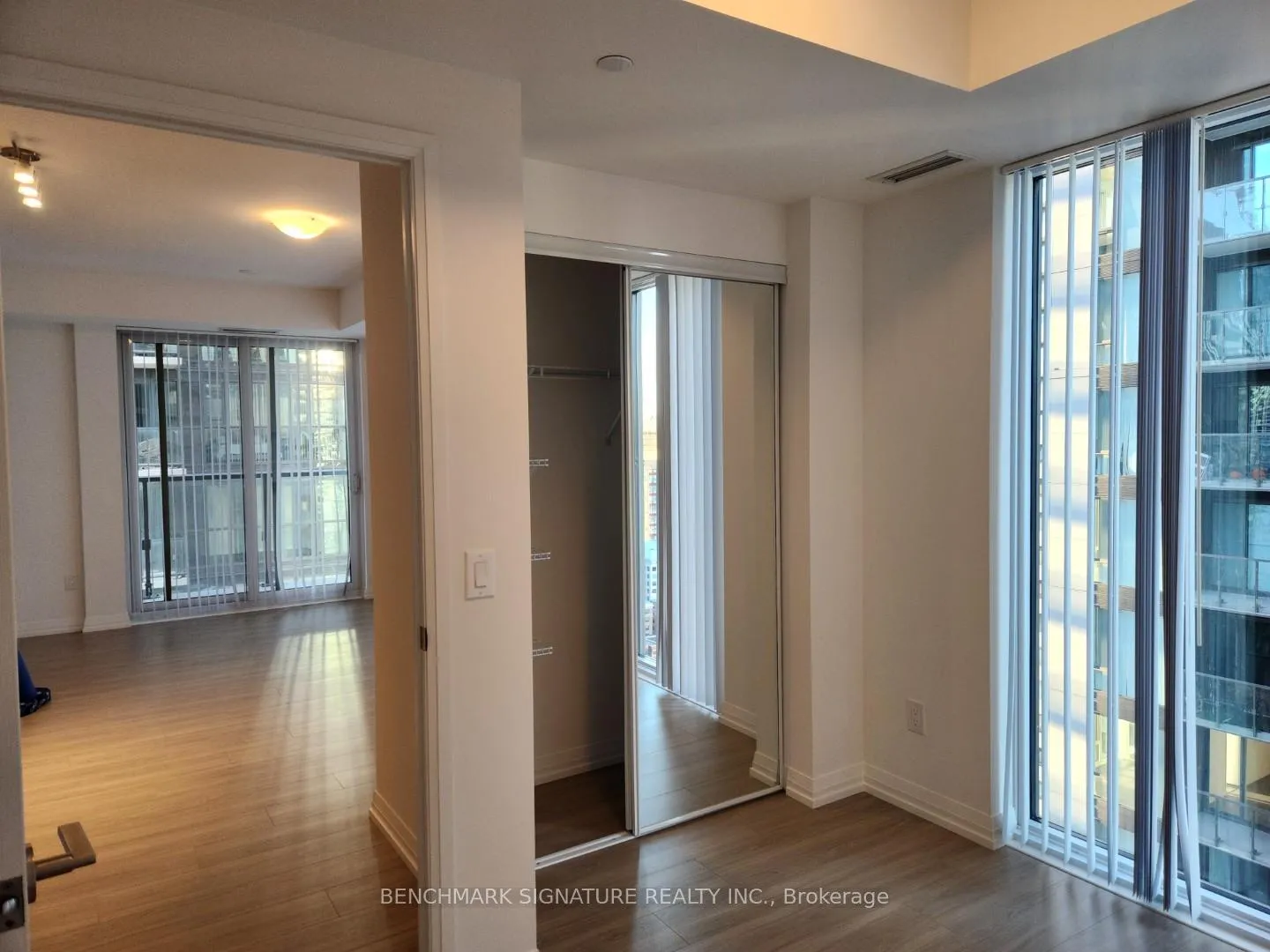 Photo 10 of Unit 3603, 8 Widmer Street, Toronto, Waterfront Communities — HOMEH