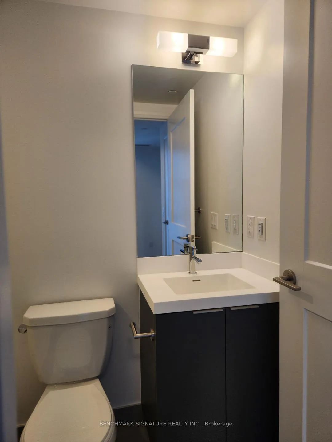 Photo 11 of Unit 3603, 8 Widmer Street, Toronto, Waterfront Communities — HOMEH