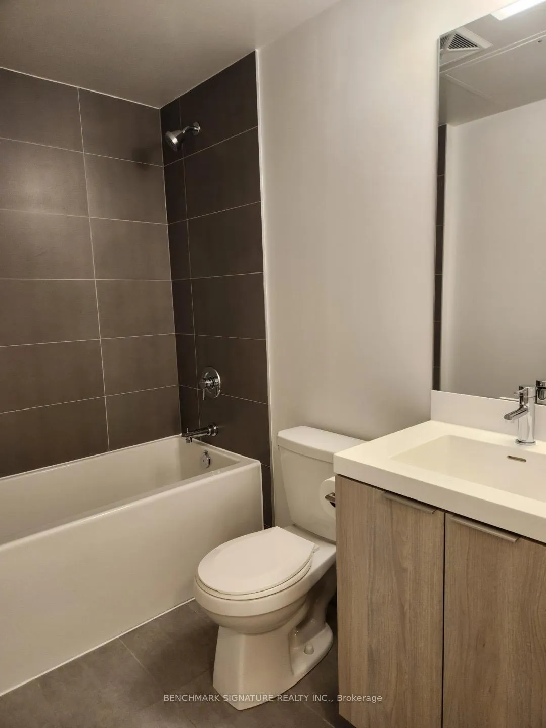 Photo 15 of Unit 3603, 8 Widmer Street, Toronto, Waterfront Communities — HOMEH