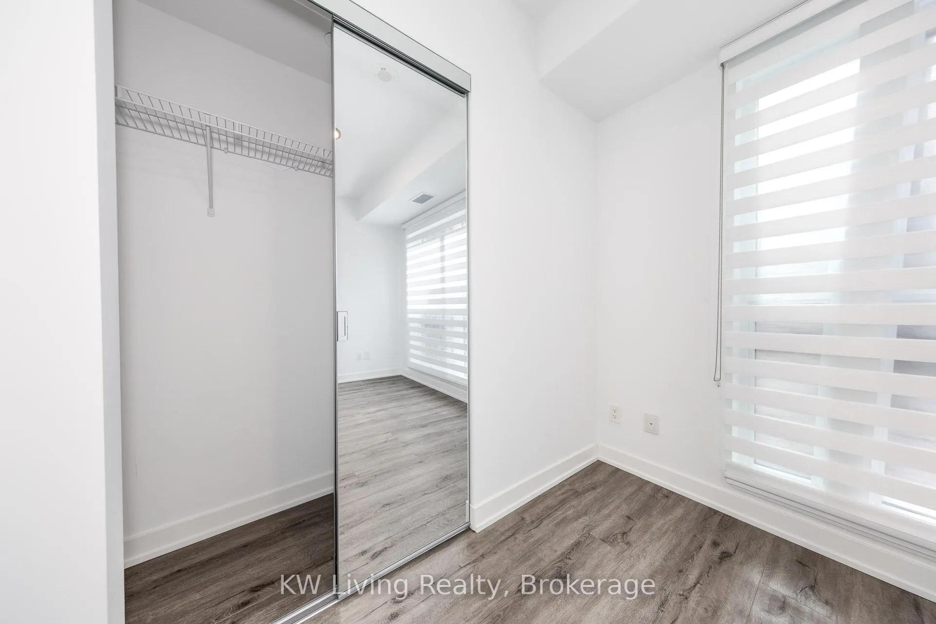 Photo 12 of Unit 1302, 327 King Street W, Toronto, Waterfront Communities — HOMEH