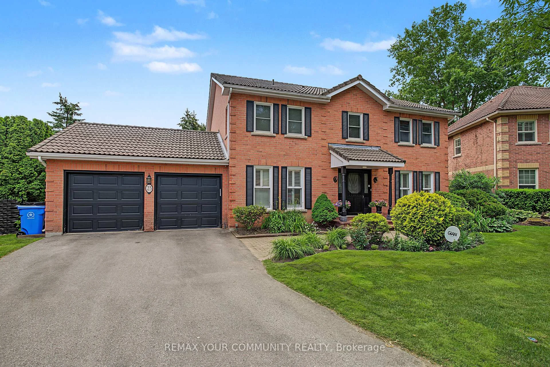 Photo 2 of 23 Cranberry Lane, Aurora, Aurora Highlands — HOMEH