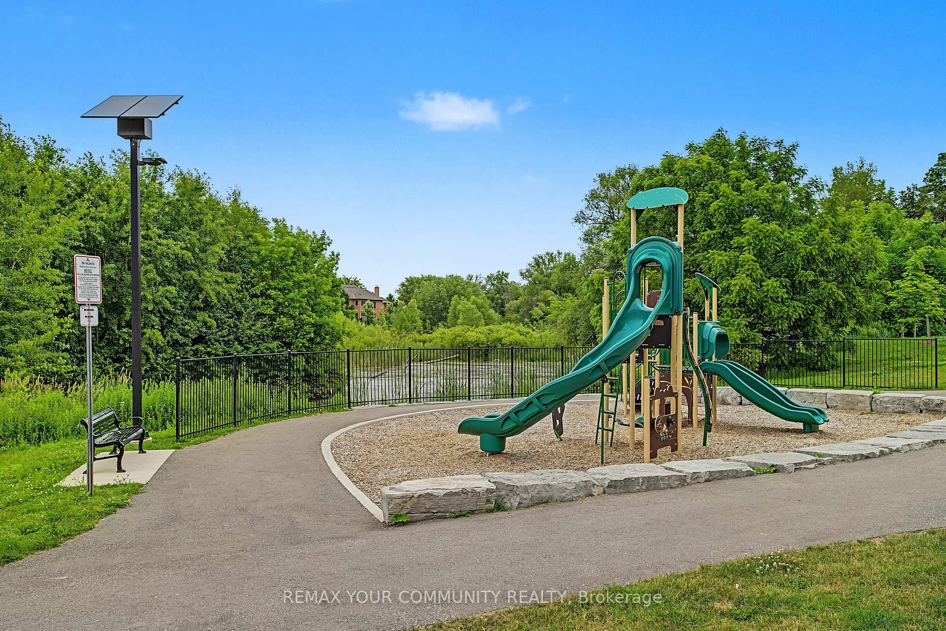 Photo 39 of 23 Cranberry Lane, Aurora, Aurora Highlands — HOMEH