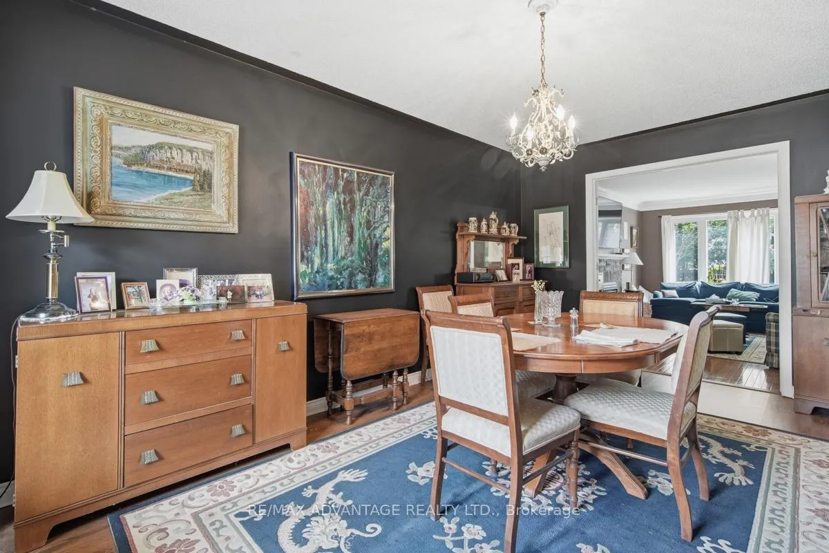 Photo 11 of 51 Laurel Crescent, London, North M — HOMEH