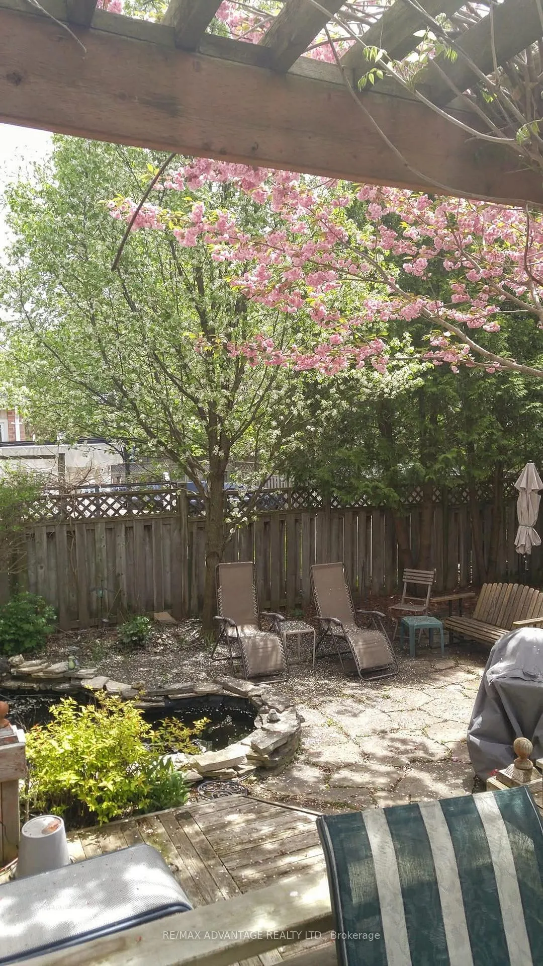 Photo 38 of 51 Laurel Crescent, London, North M — HOMEH