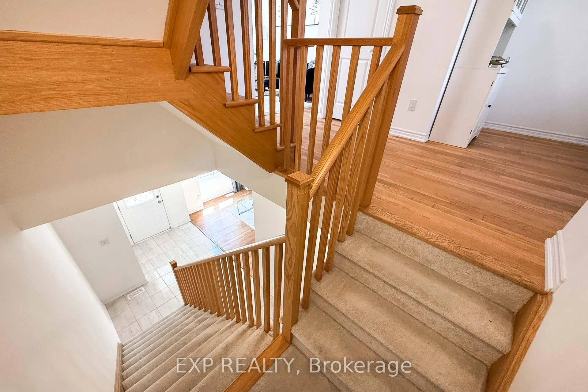 Photo 9 of 58 Massachusetts Lane, Markham, Wismer — HOMEH