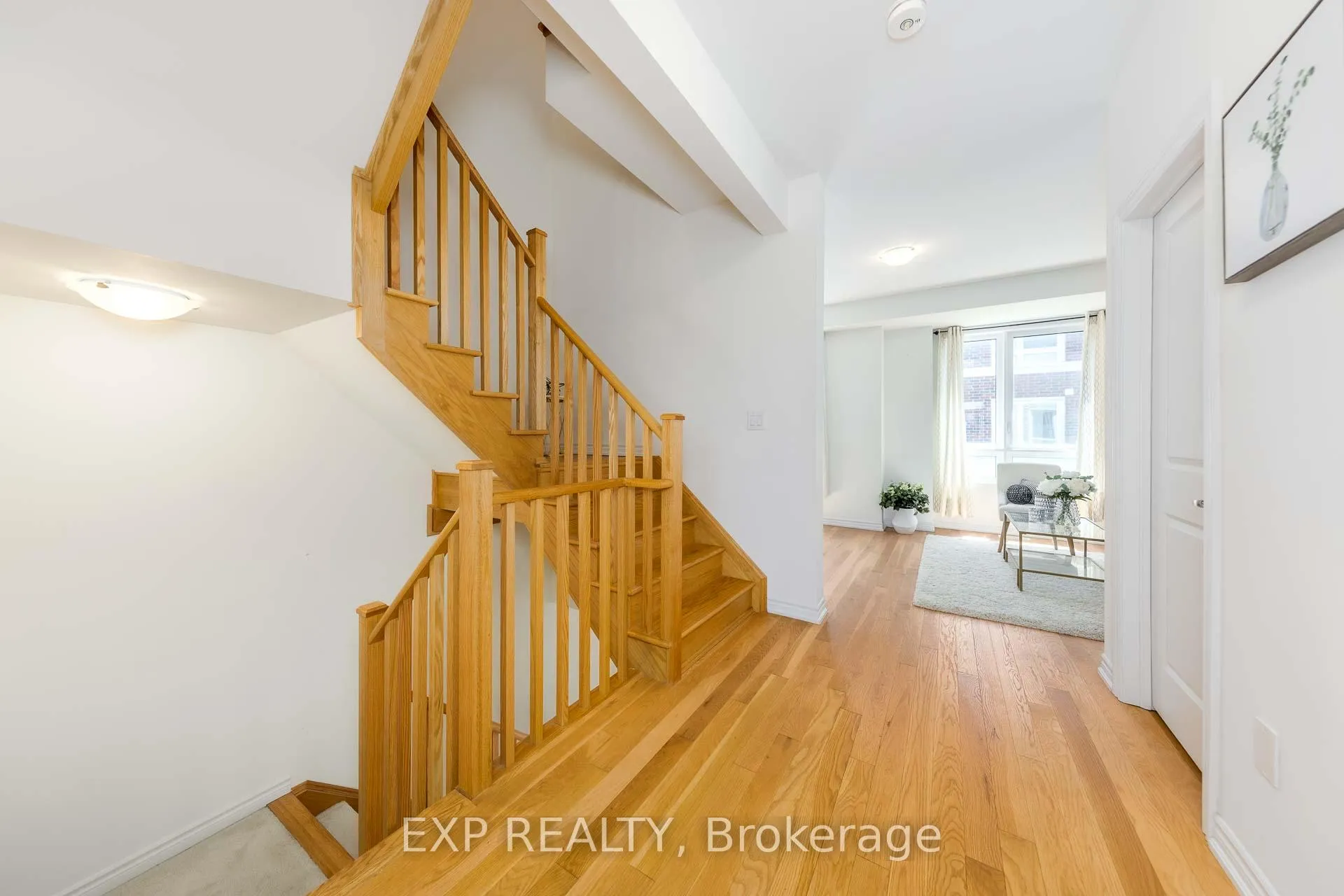 Photo 10 of 58 Massachusetts Lane, Markham, Wismer — HOMEH